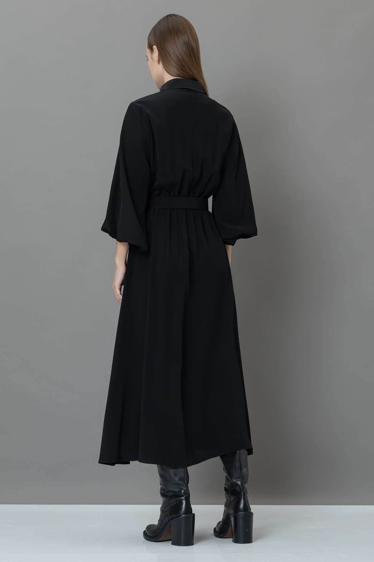 Платье с широкими рукавами VASSA&Co, пол женский, цвет черный