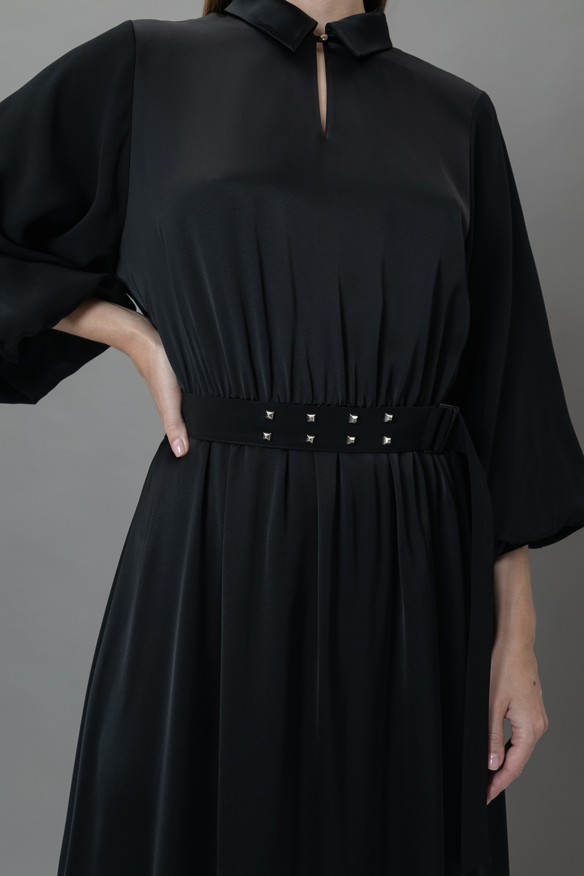 Платье с широкими рукавами VASSA&Co, пол женский, цвет черный