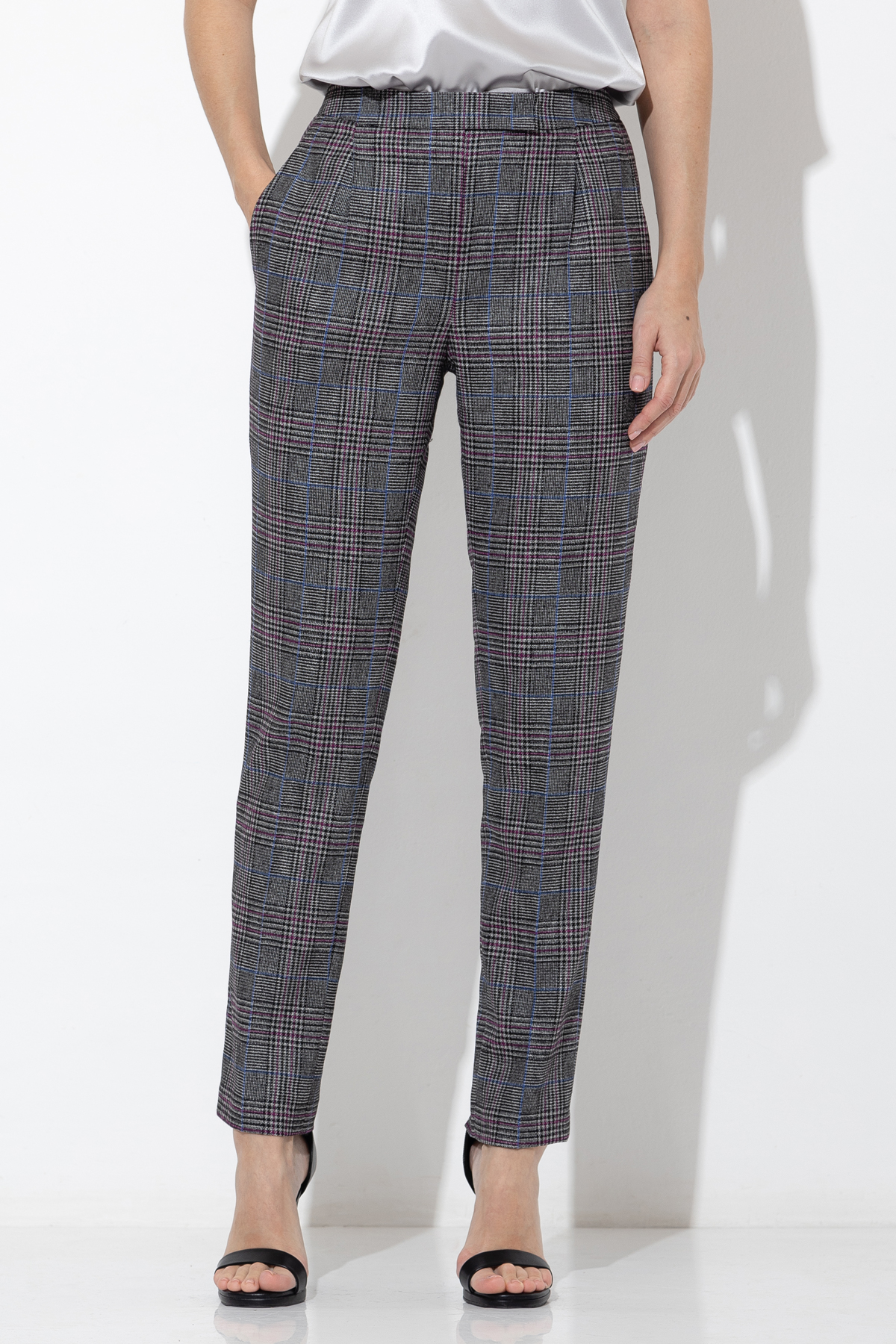 Trousers VASSA&Co, пол female, цвет серый