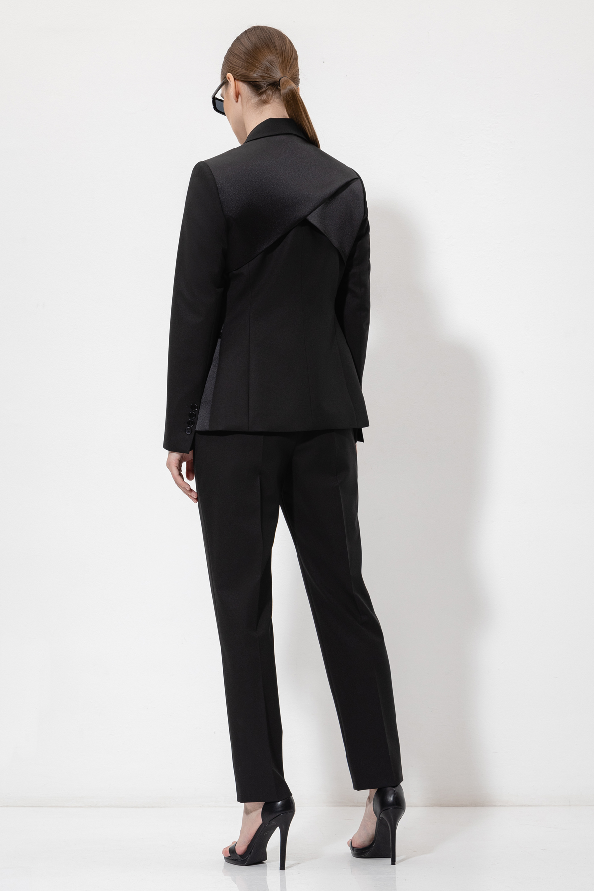 Жакет с акцентными деталями VASSA&Co, пол женский, цвет черный