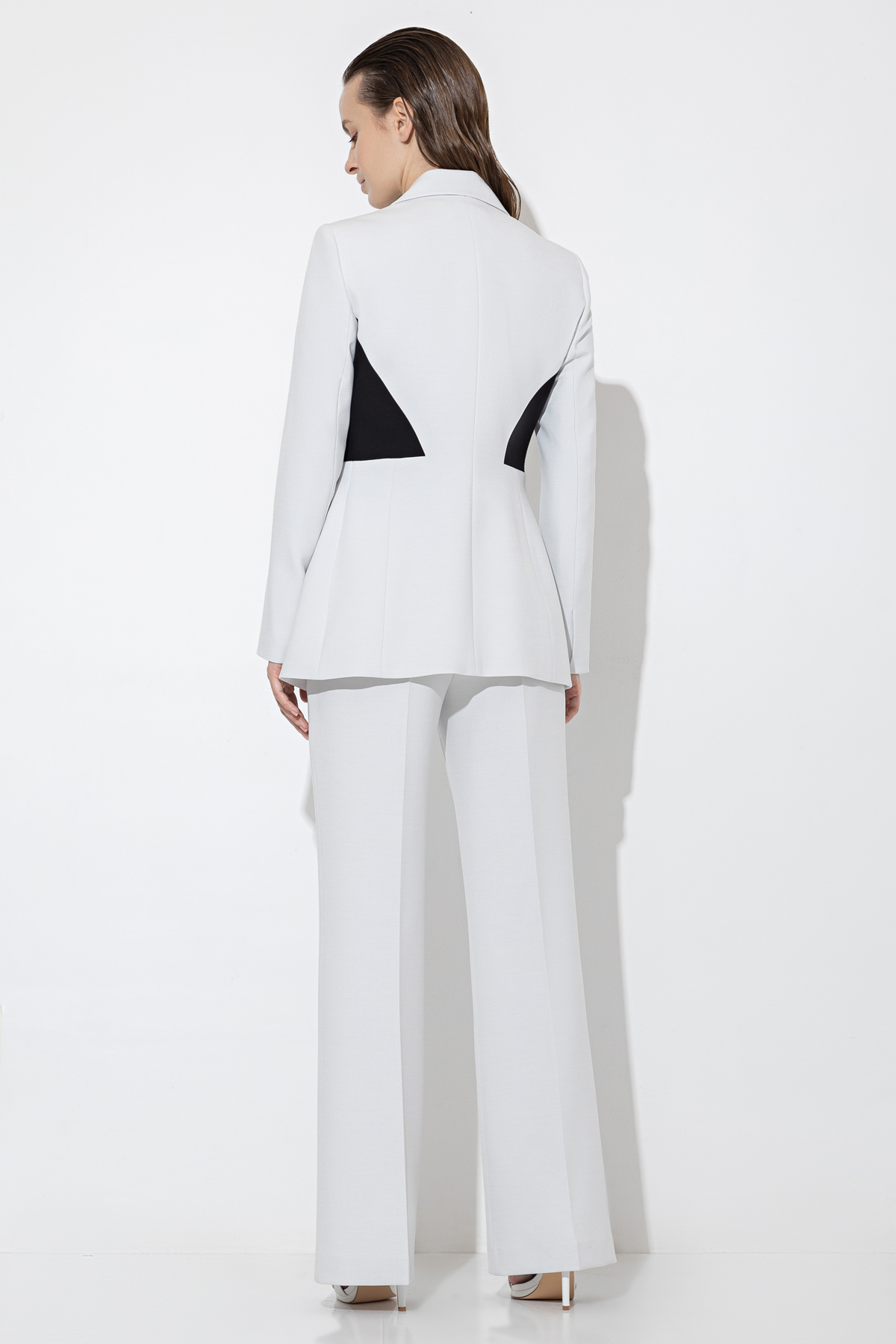 Жакет с контрастными деталями VASSA&Co, пол женский, цвет белый