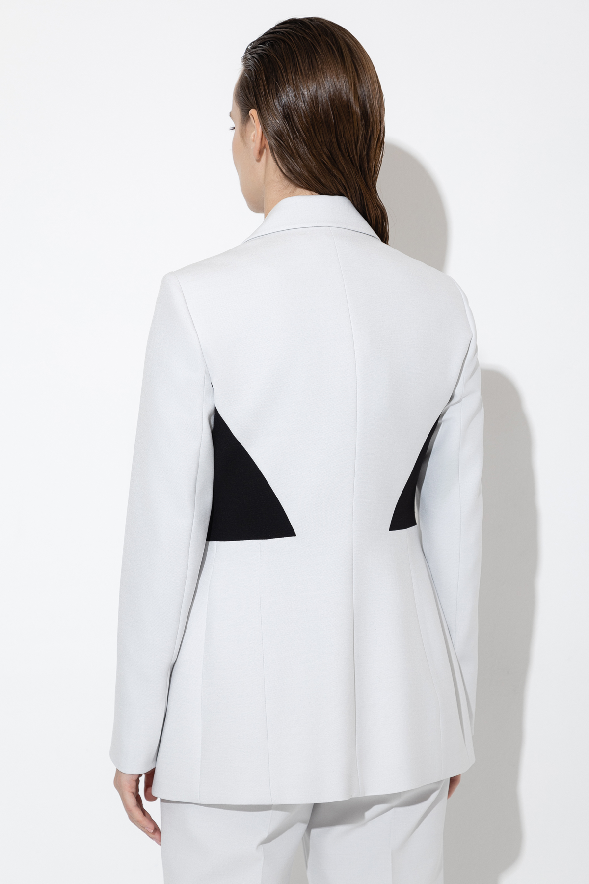 Жакет с контрастными деталями VASSA&Co, пол женский, цвет белый