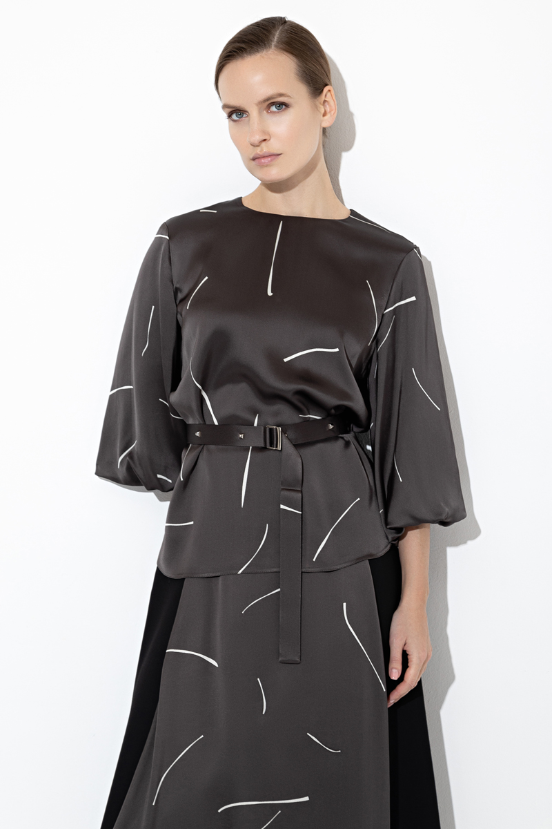 Блузка с широкими рукавами VASSA&Co, пол женский, цвет коричневый