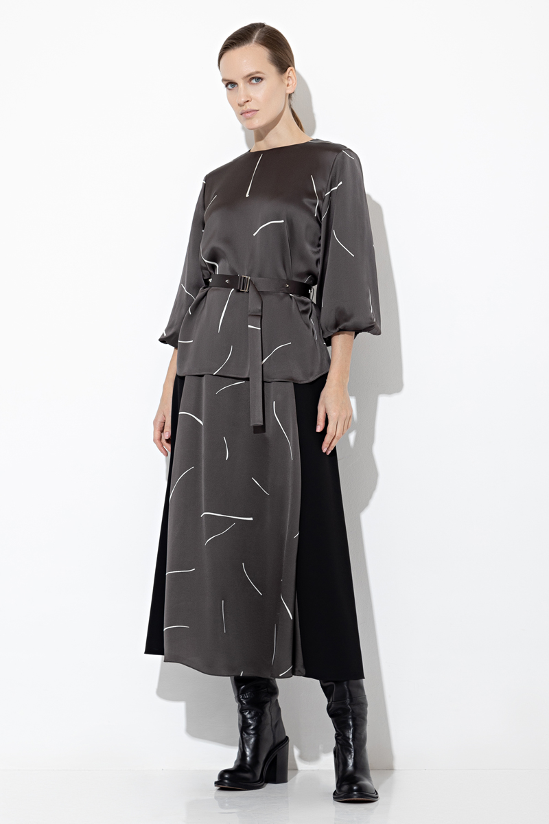 Блузка с широкими рукавами VASSA&Co, пол женский, цвет коричневый