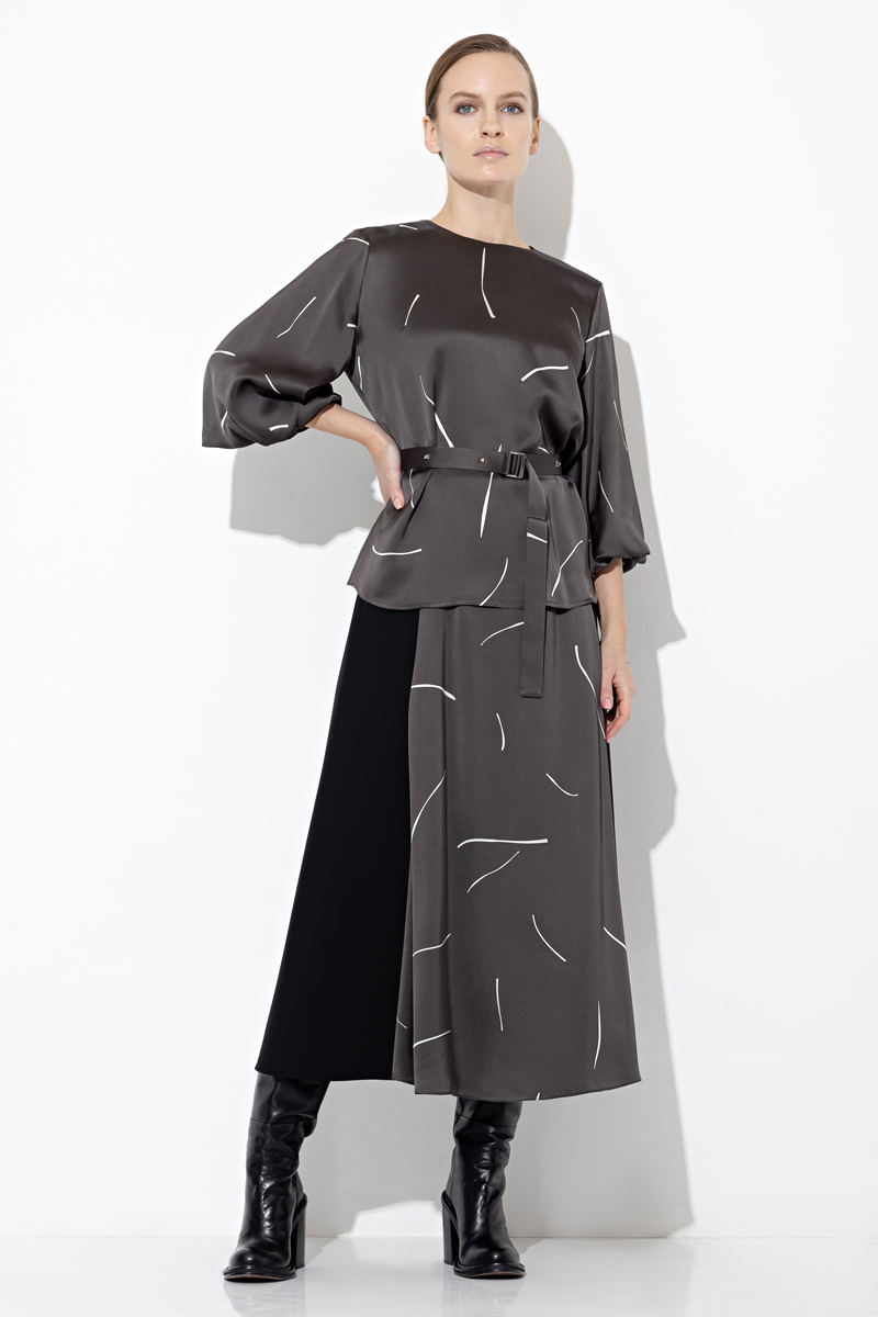 Блузка с широкими рукавами VASSA&Co, пол женский, цвет коричневый