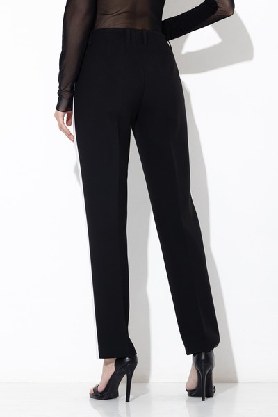 Брюки с контрастной отделкой VASSA&Co, пол женский, цвет белый, фото №5