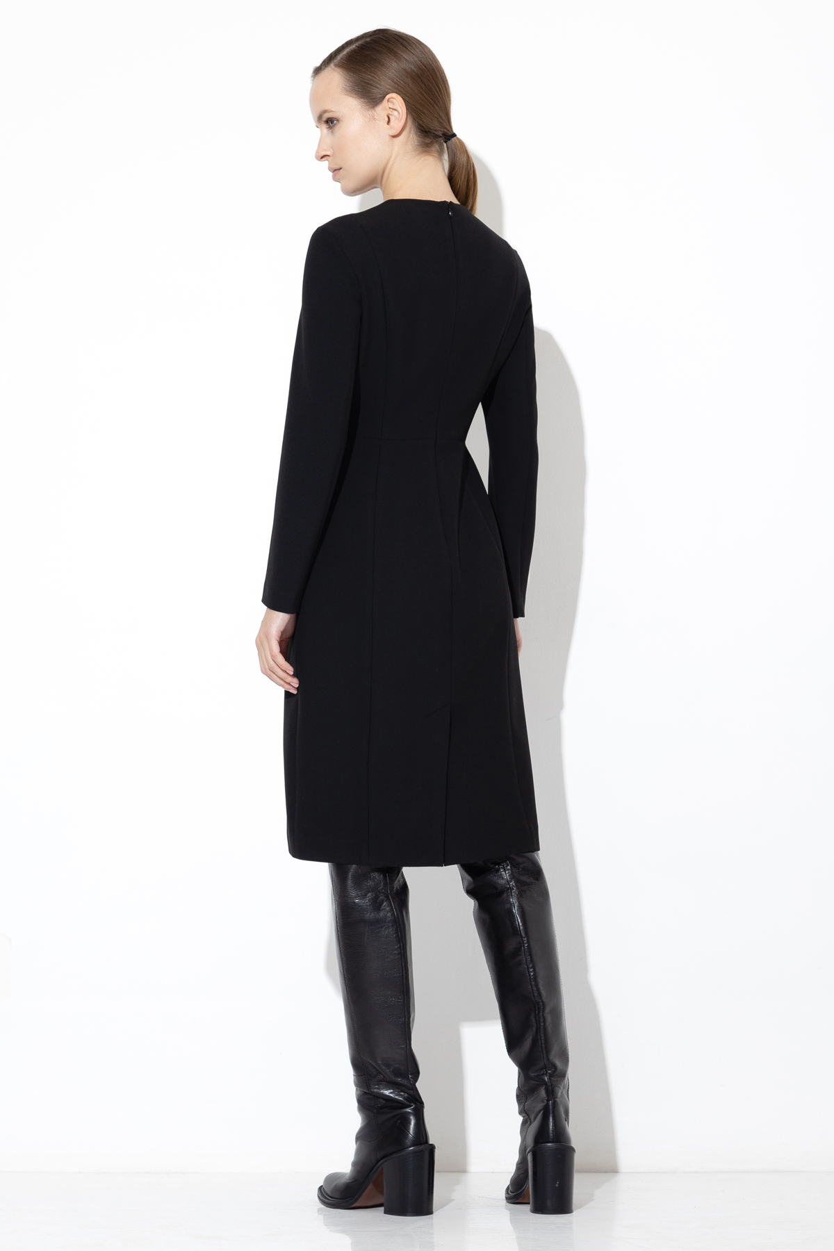 Платье с контрастной деталью VASSA&Co, пол female, цвет Black
