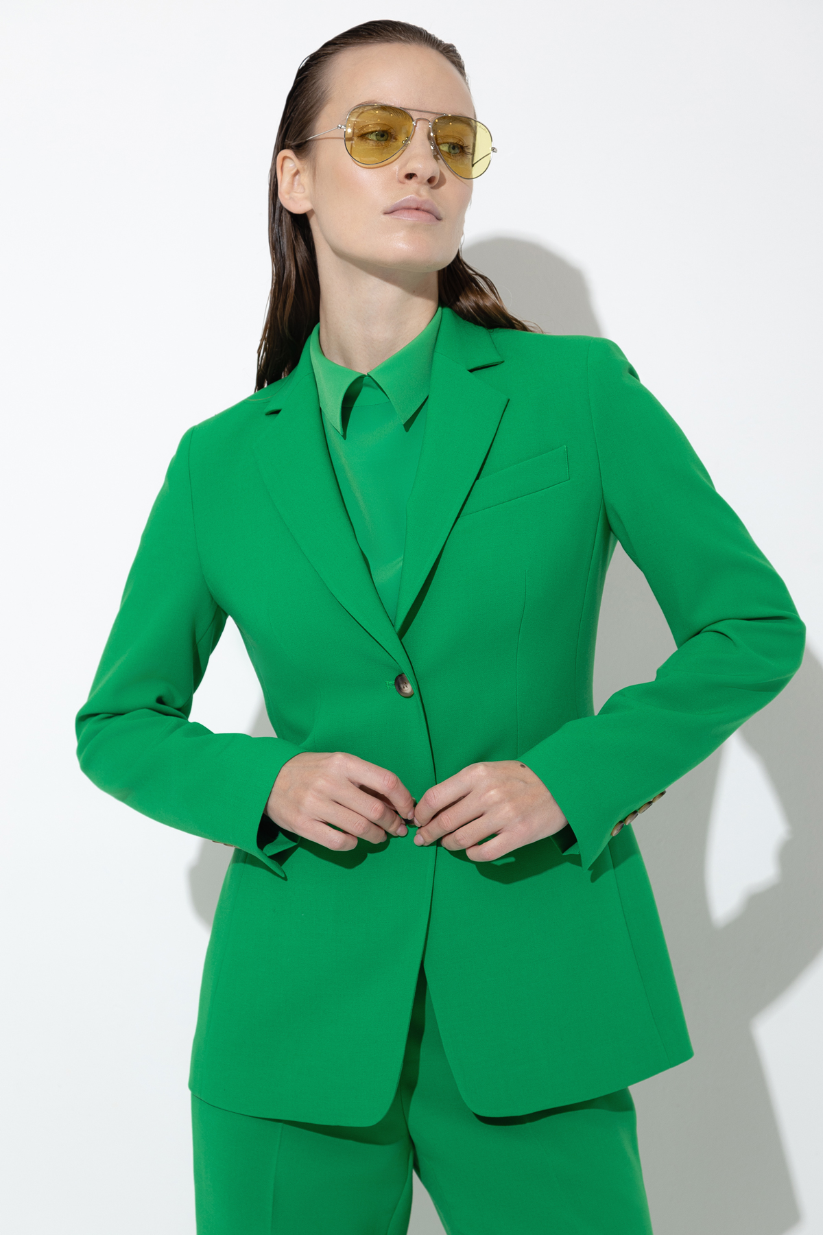 Жакет VASSA&Co, пол женский, цвет зеленый