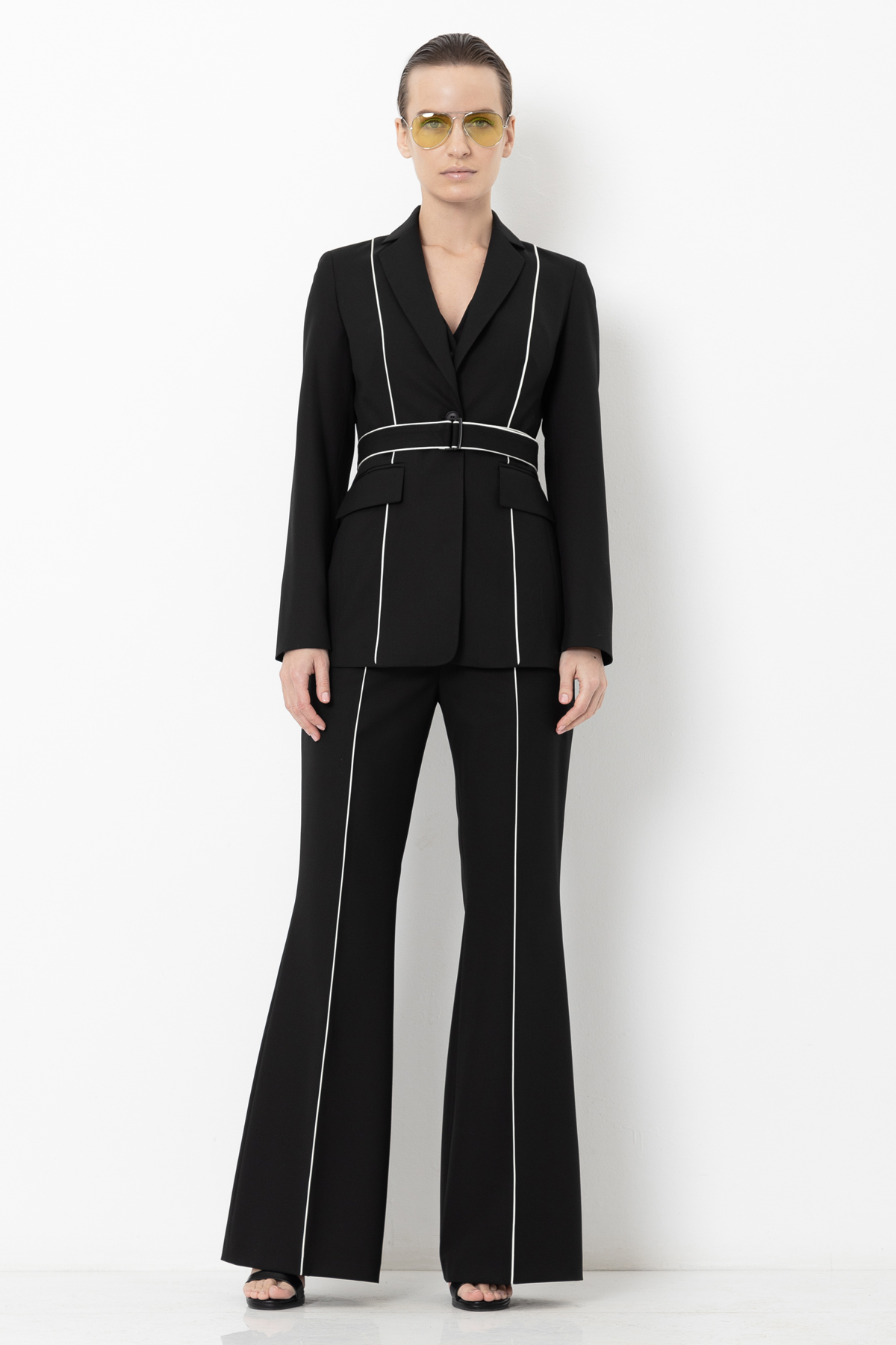 Жакет с контрастной отделкой VASSA&Co, пол женский, цвет черный