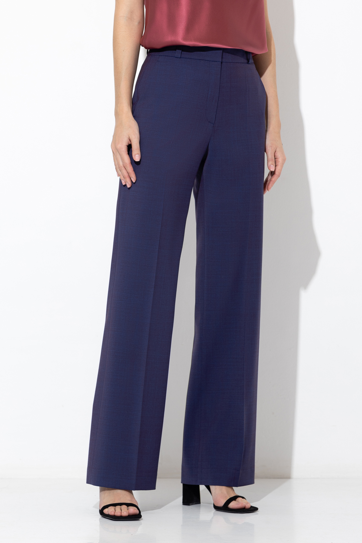 Trousers VASSA&Co, пол female, цвет Violet