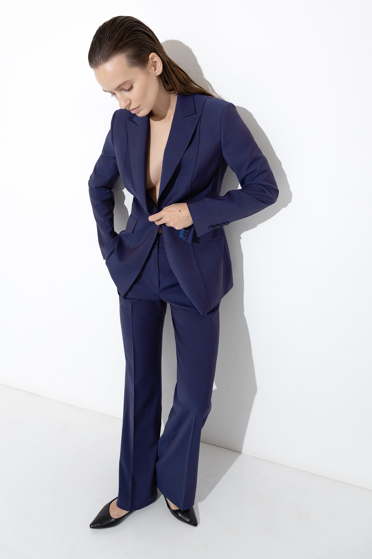 Trousers VASSA&Co, пол female, цвет Violet