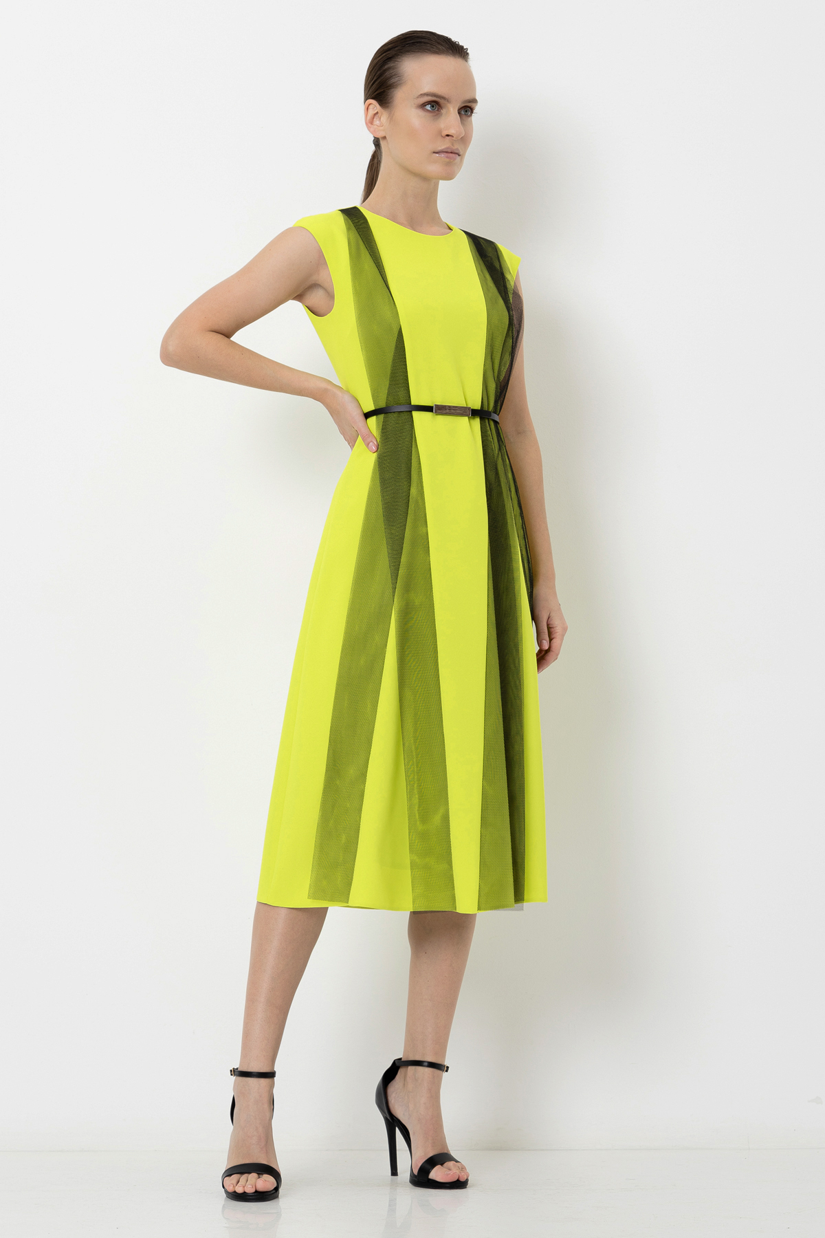 Dress VASSA&Co, пол female, цвет yellow