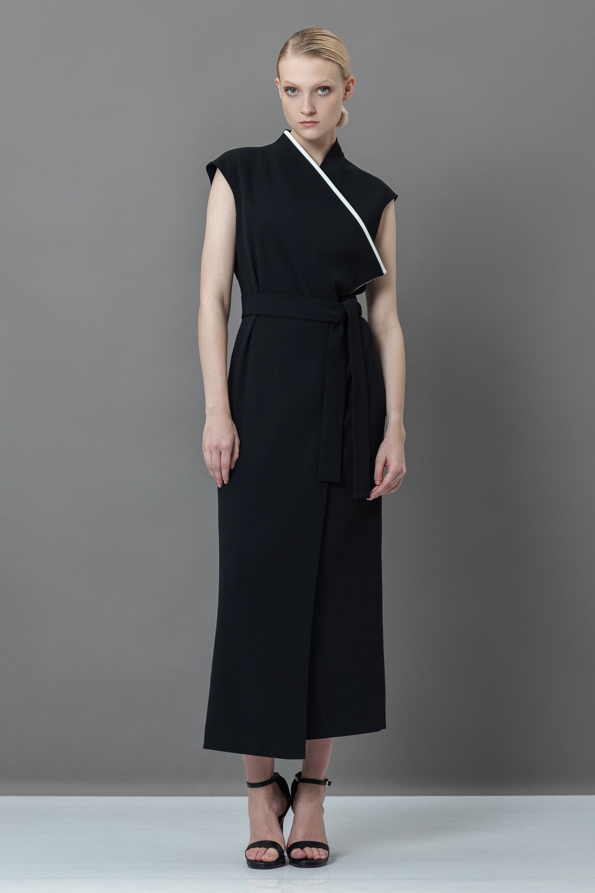 Платье с асимметричным вырезом VASSA&Co, пол female, цвет black