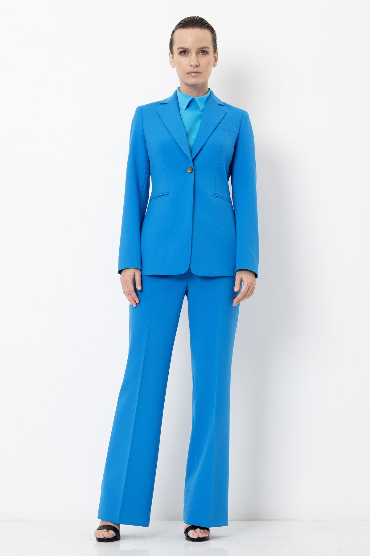 Jacket VASSA&Co, пол female, цвет голубой