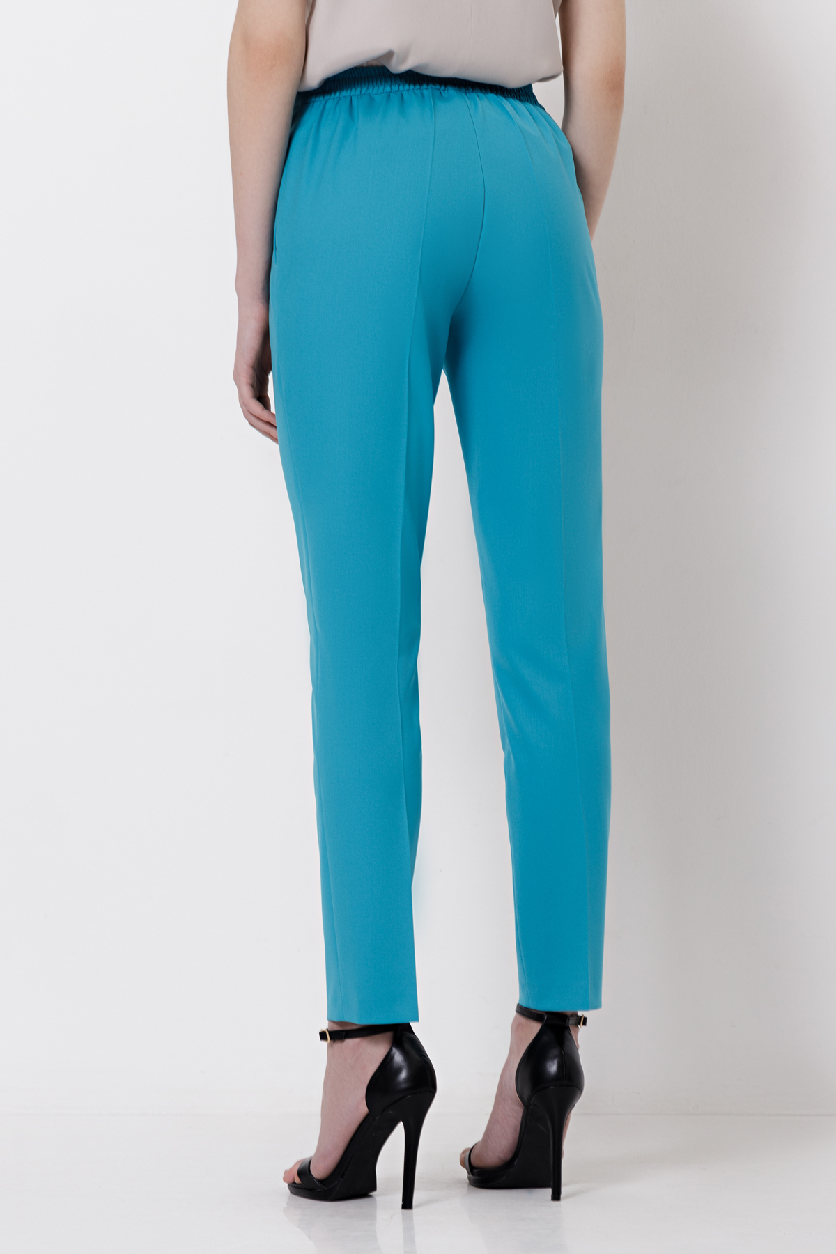 Trousers VASSA&Co, пол female, цвет голубой