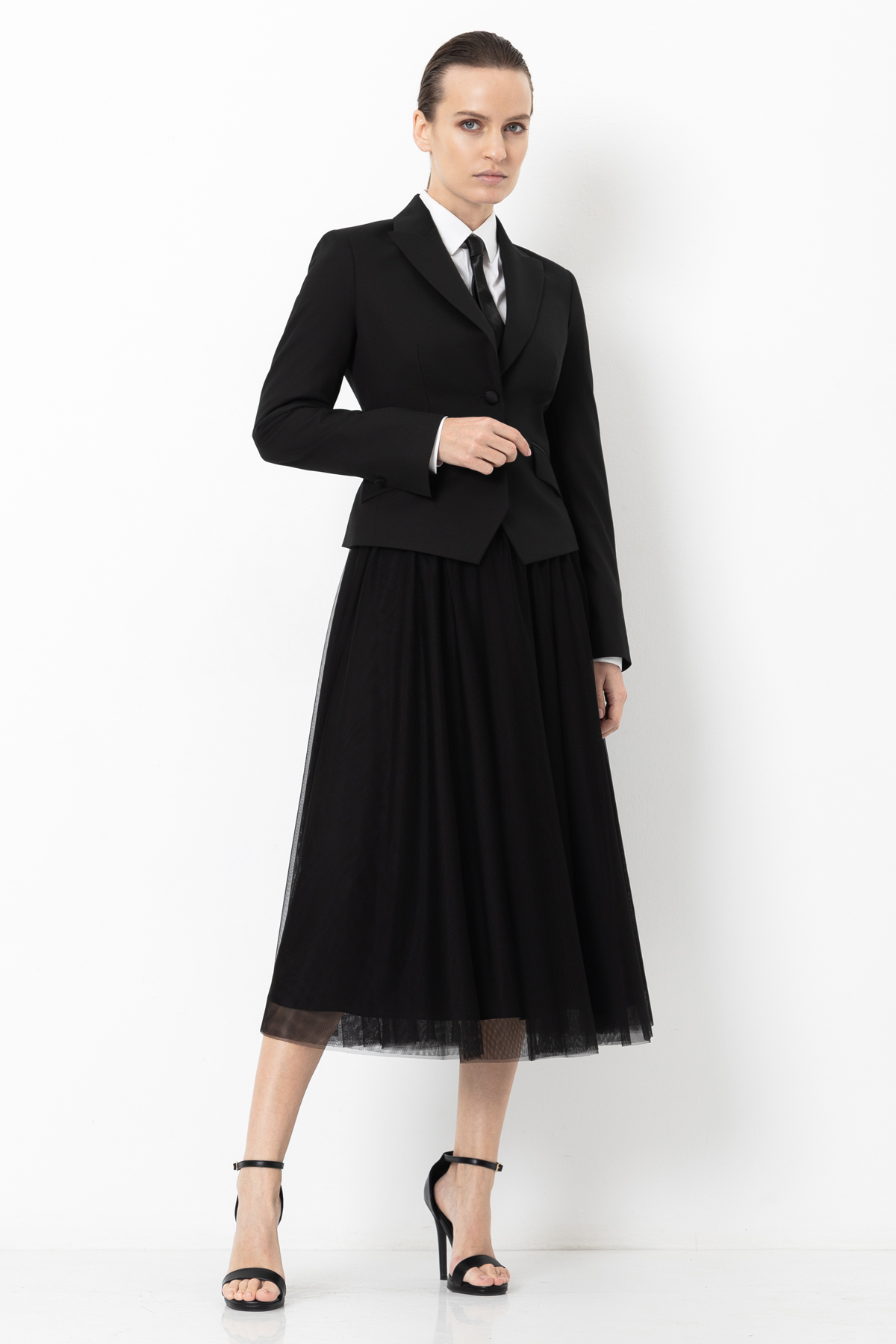 Jacket VASSA&Co, пол female, цвет black