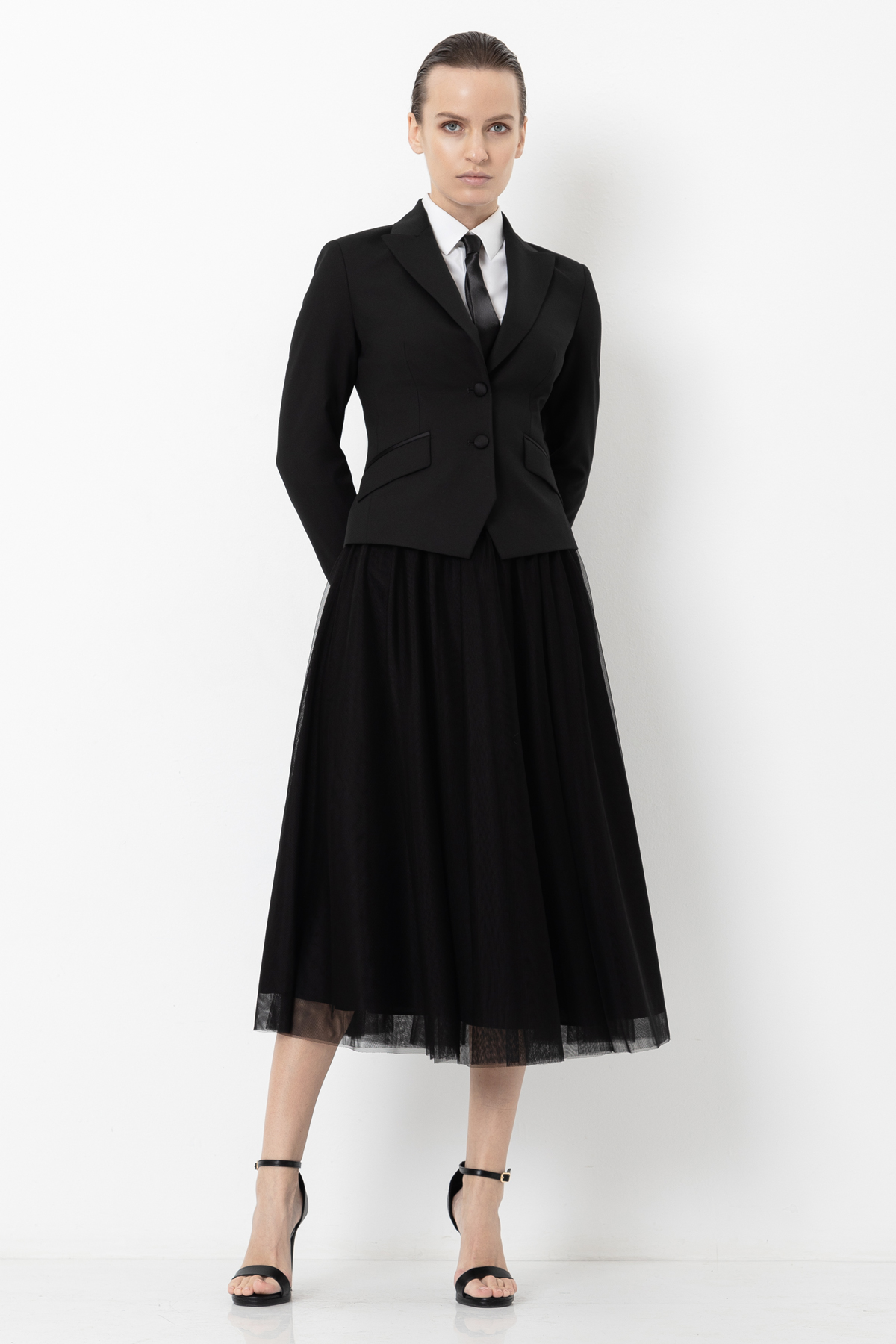 Jacket VASSA&Co, пол female, цвет black