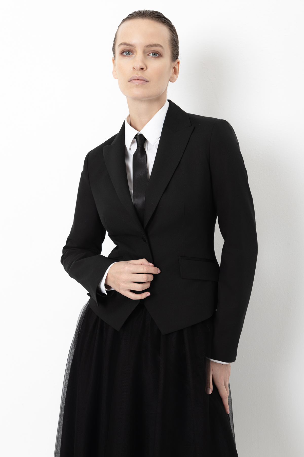 Jacket VASSA&Co, пол female, цвет black