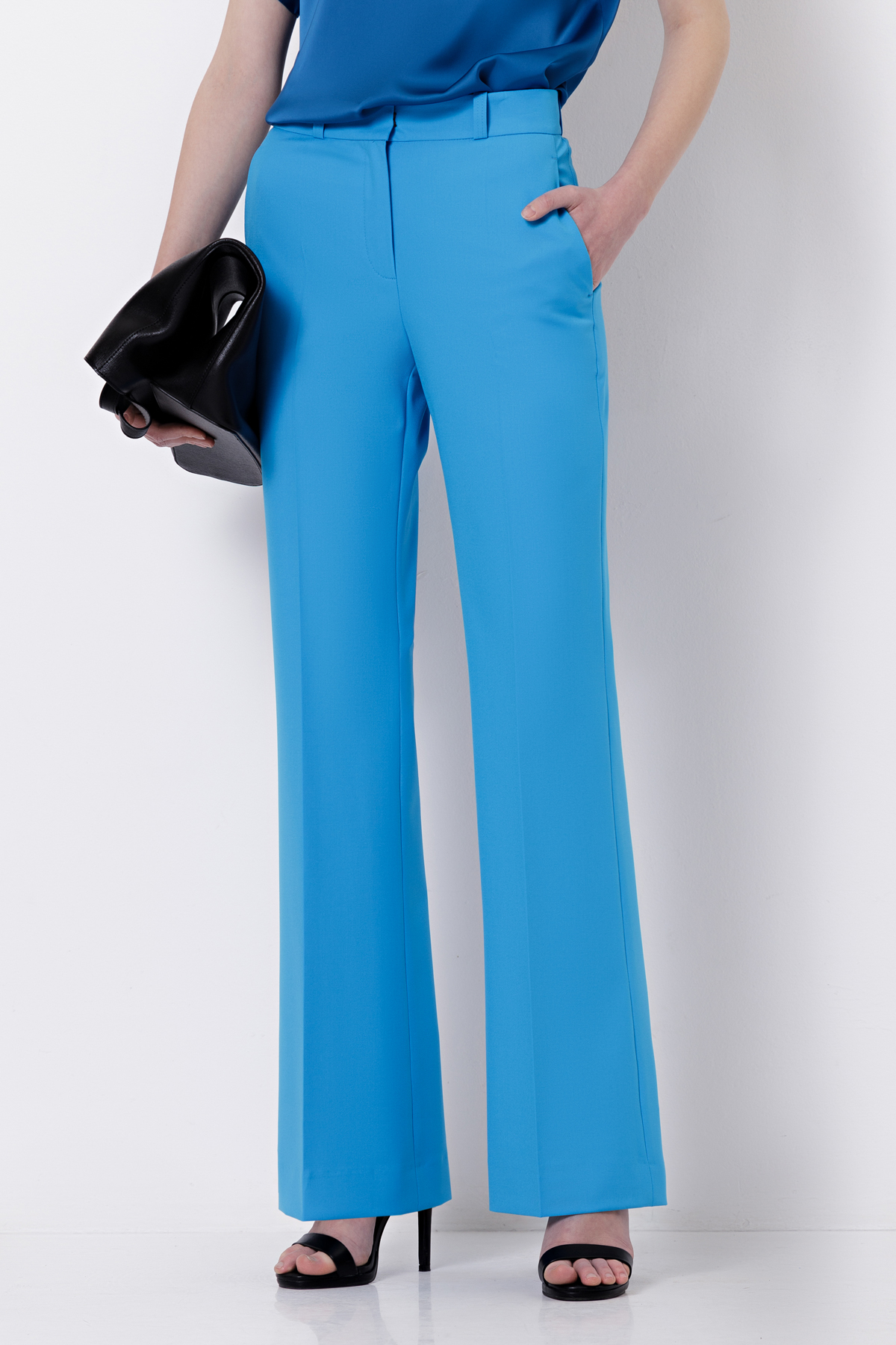 Брюки со стрелками VASSA&Co, пол женский, цвет голубой, фото №3