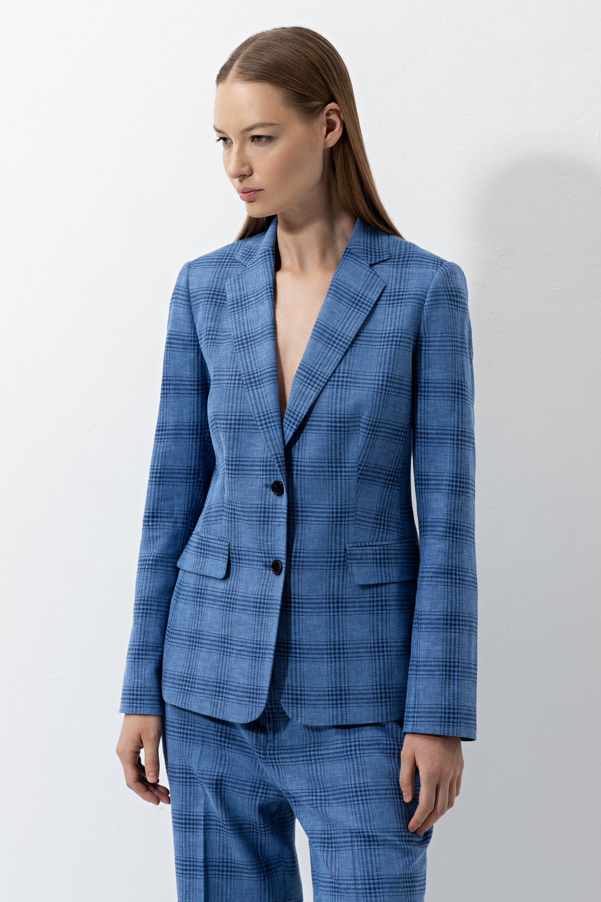 Приталенный жакет в клетку , пол женский, цвет синий, фото №2