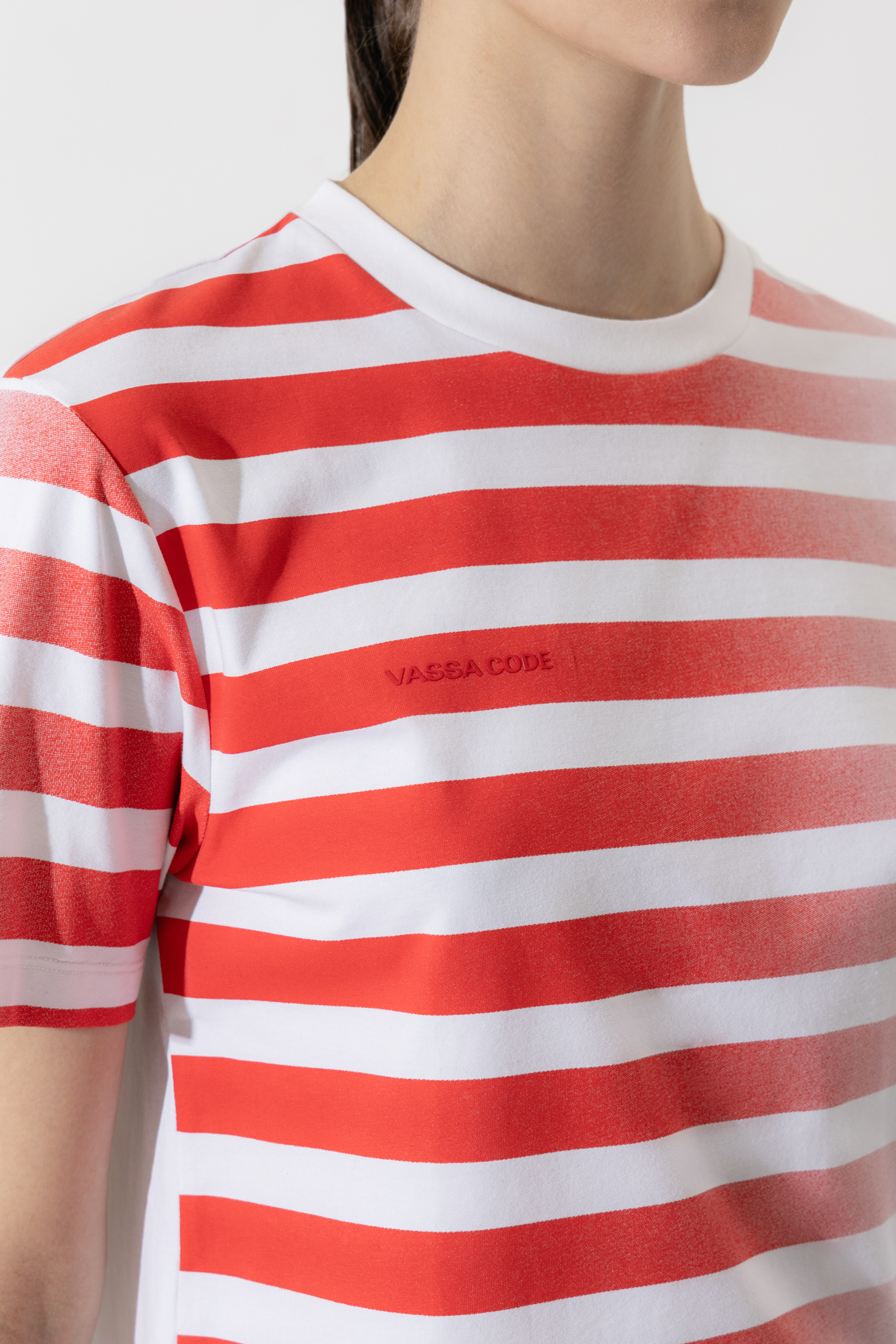 Футболка свободного кроя , пол женский, цвет белый, фото №2