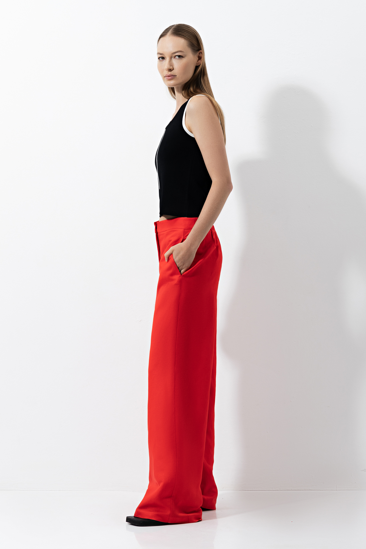 Брюки из вискозы и льна , пол женский, цвет красный, фото №2