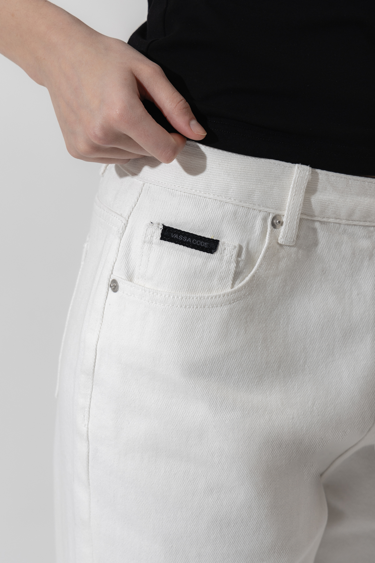 Джинсы Mom Fit , пол женский, цвет белый, фото №4