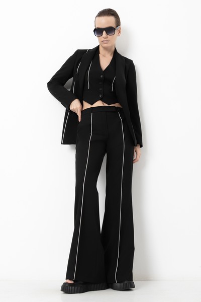 Жилет с контрастной отделкой VASSA&Co, пол женский, цвет черный, фото №2