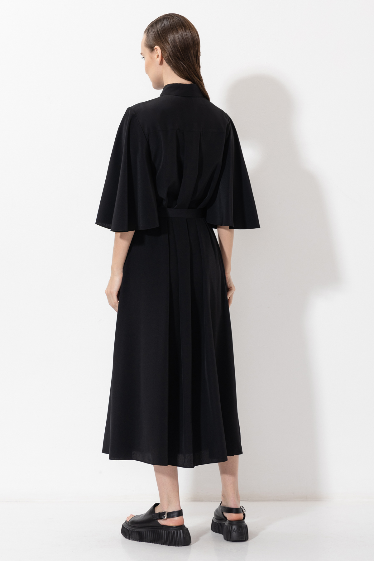 Dress VASSA&Co, пол female, цвет black