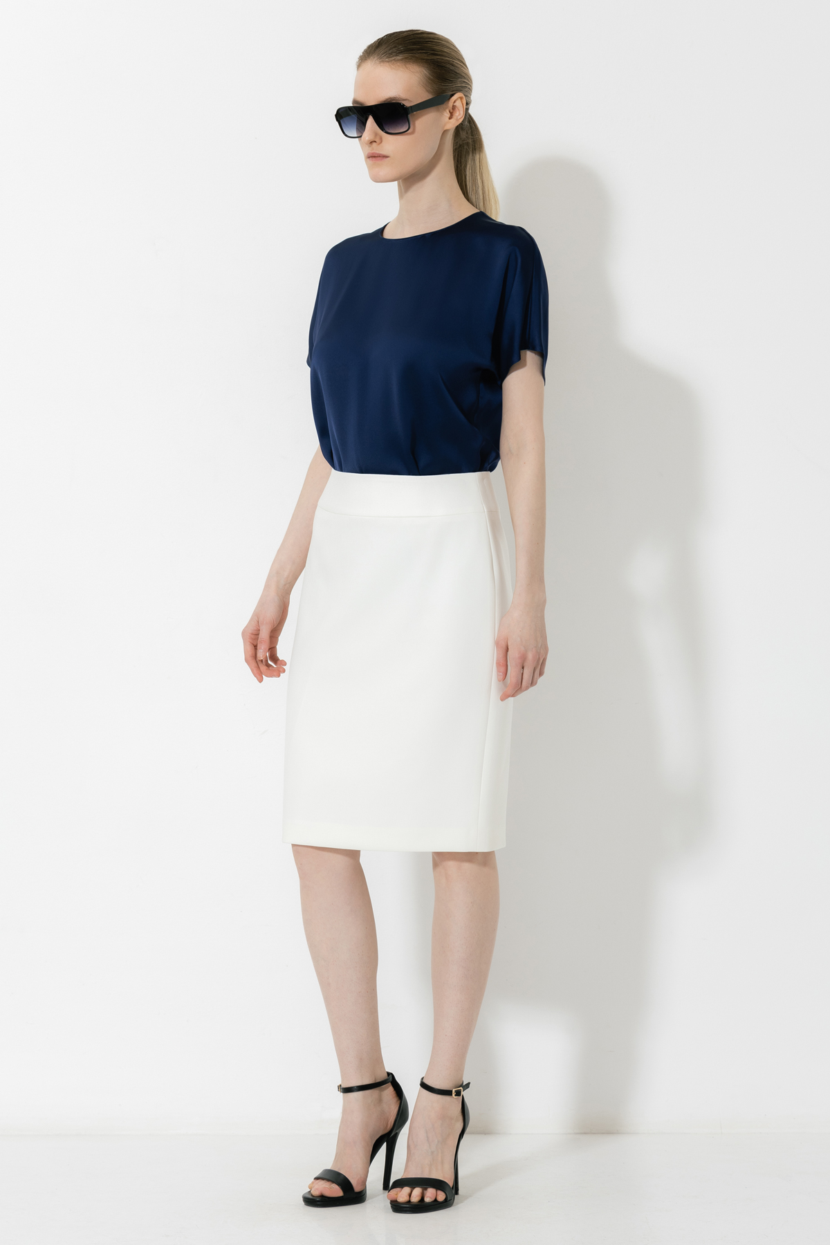 Блузка VASSA&Co, пол женский, цвет синий