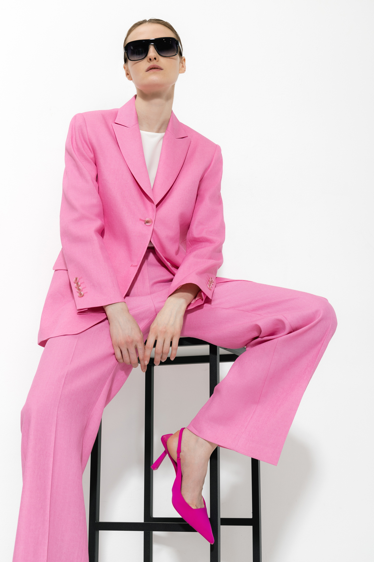 Брюки VASSA&Co, пол женский, цвет розовый