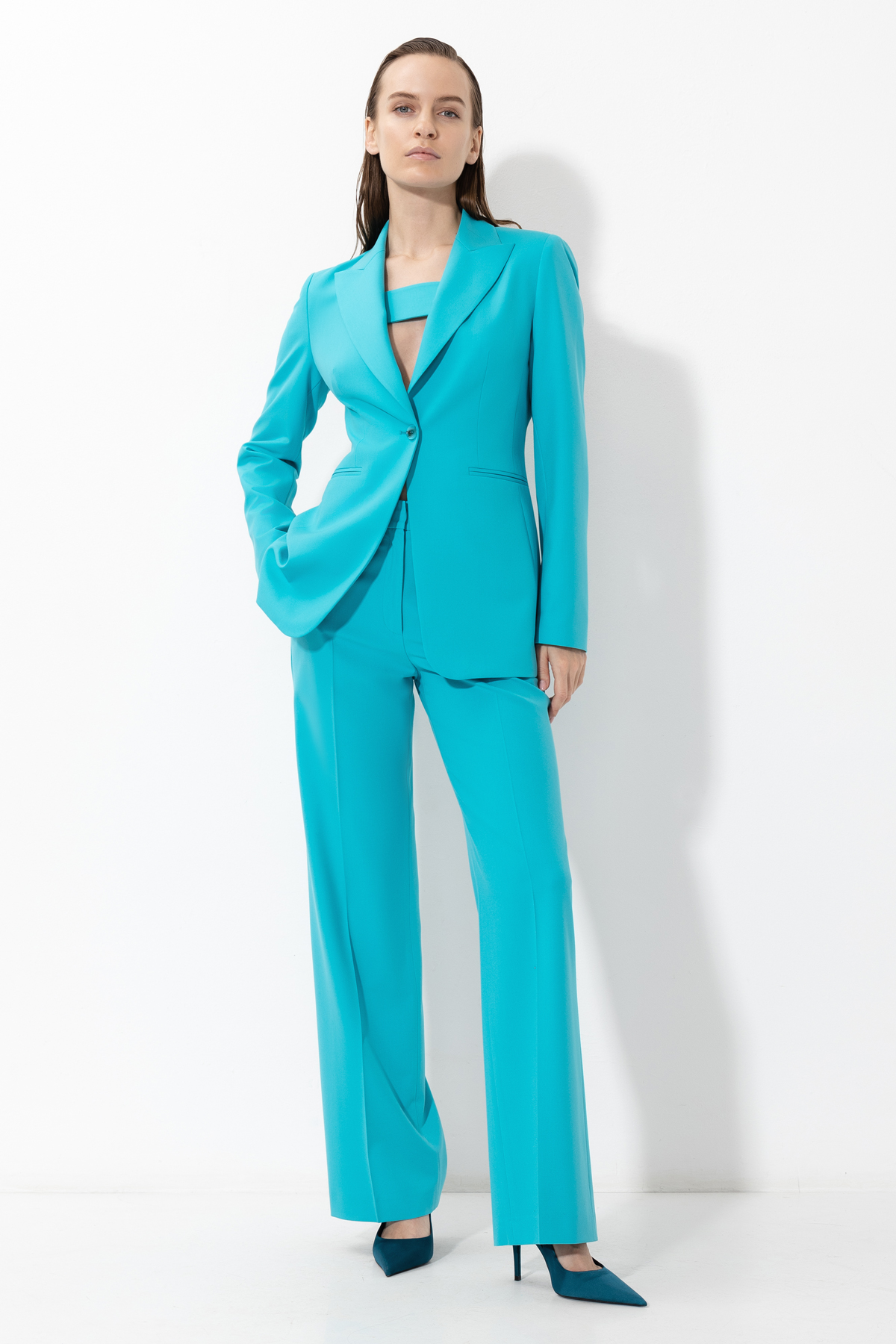 Trousers VASSA&Co, пол female, цвет голубой