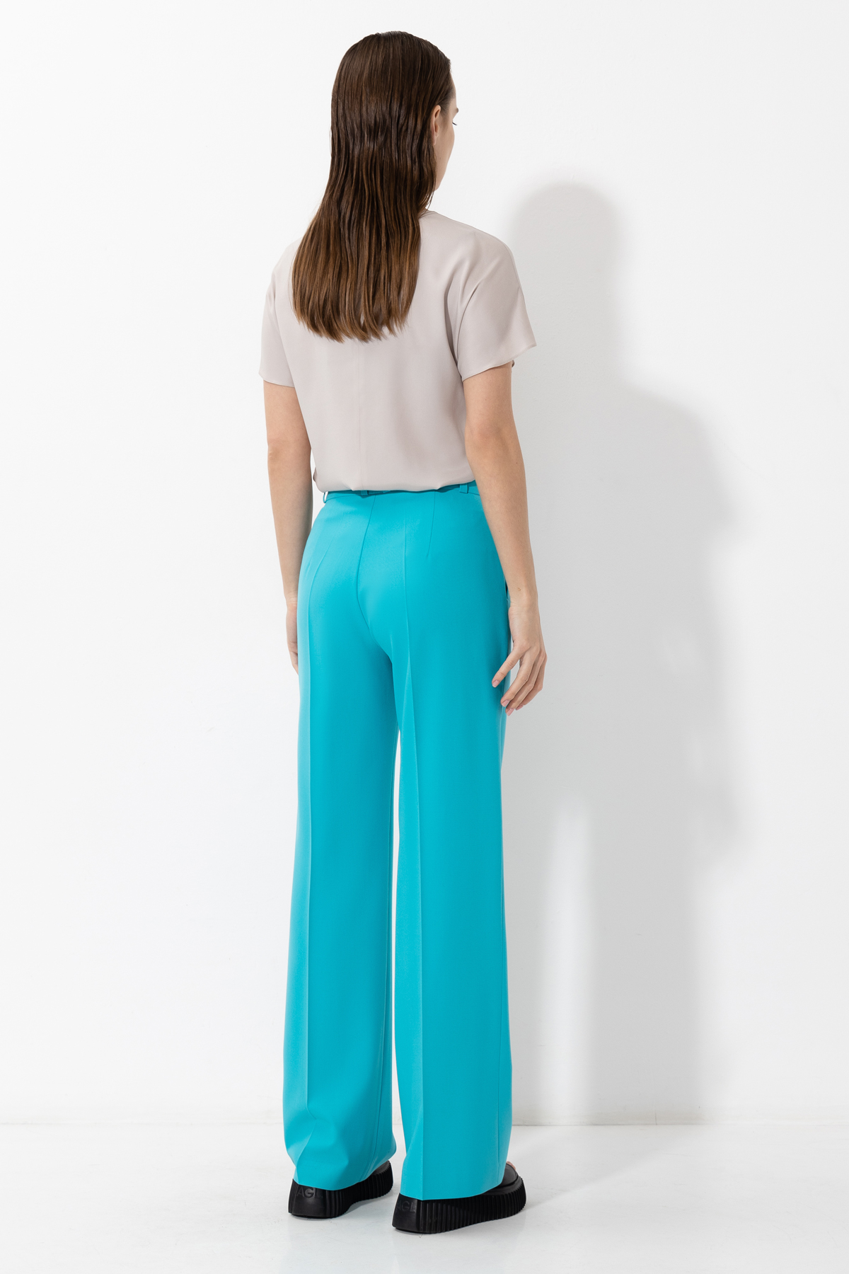 Trousers VASSA&Co, пол female, цвет голубой