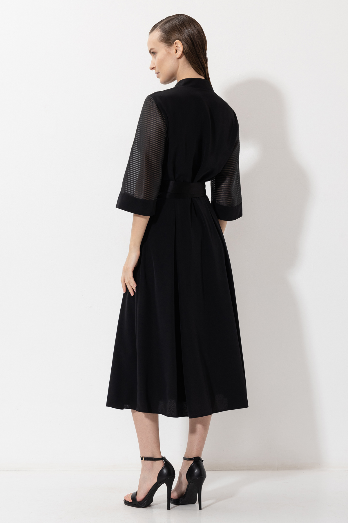 Dress VASSA&Co, пол female, цвет black