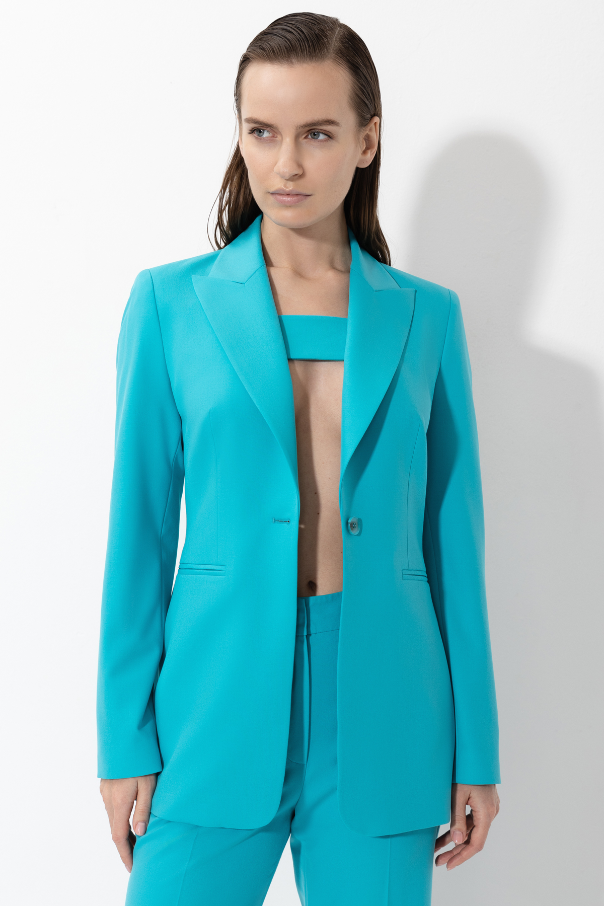 Jacket VASSA&Co, пол female, цвет голубой