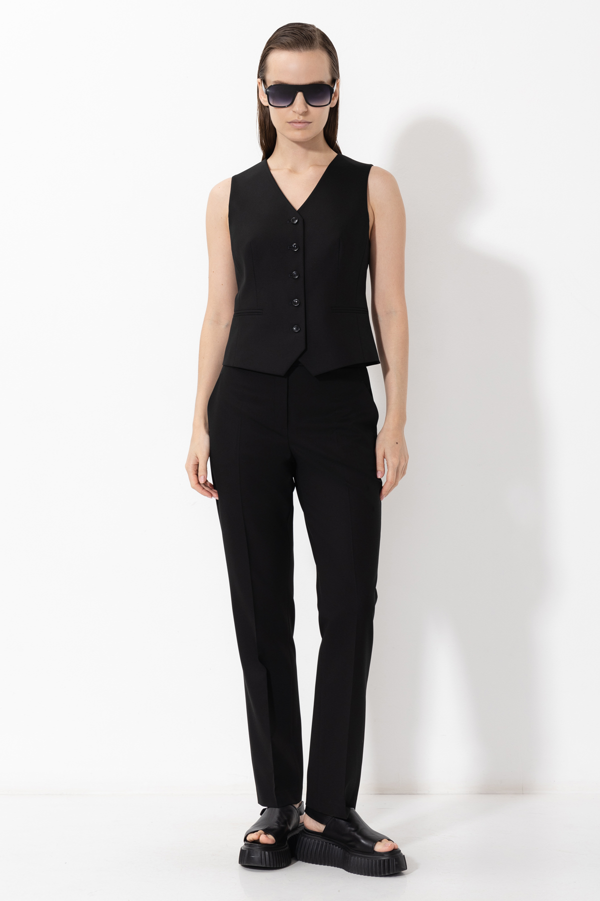 Vest VASSA&Co, пол female, цвет black