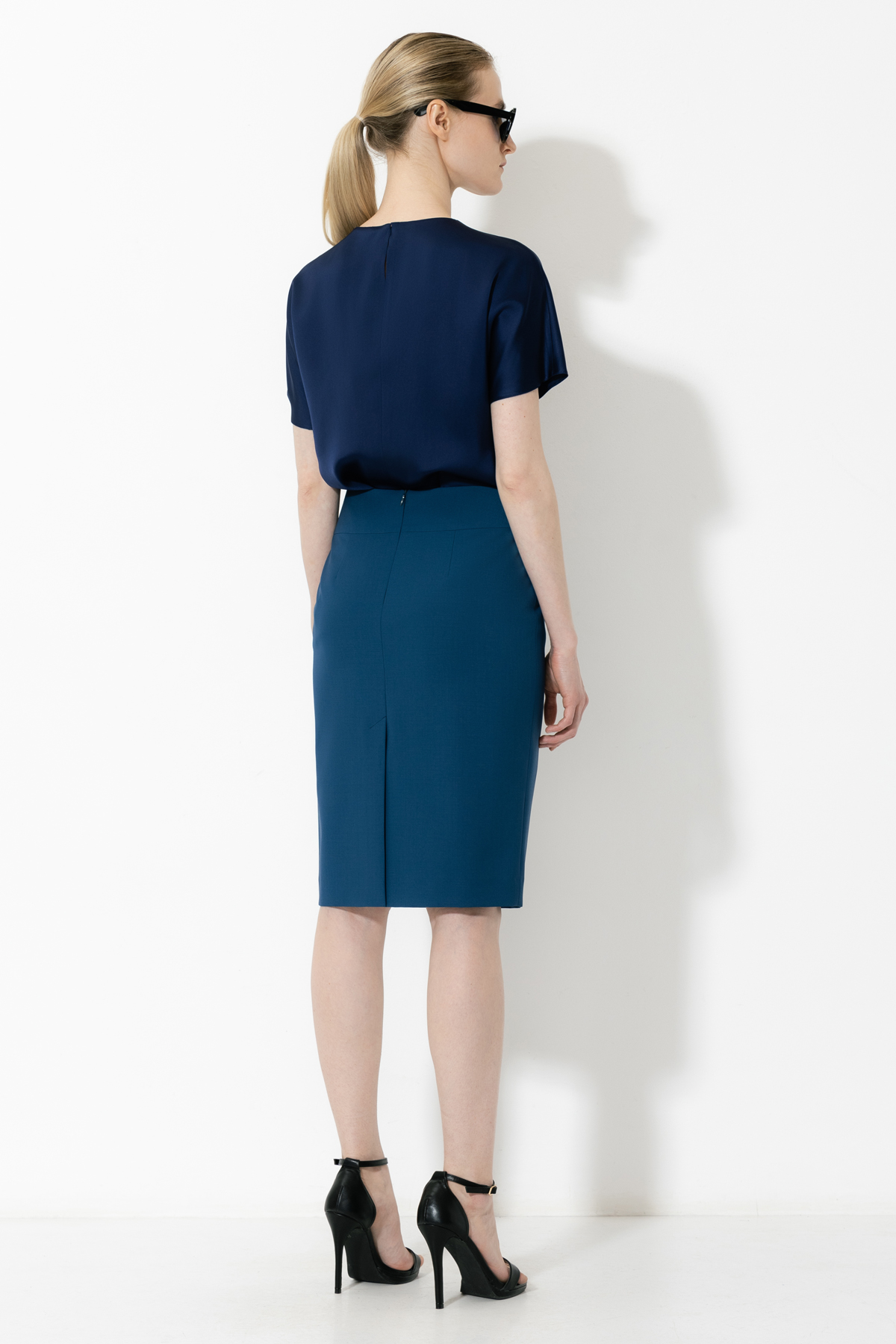Skirt VASSA&Co, пол female, цвет Синий