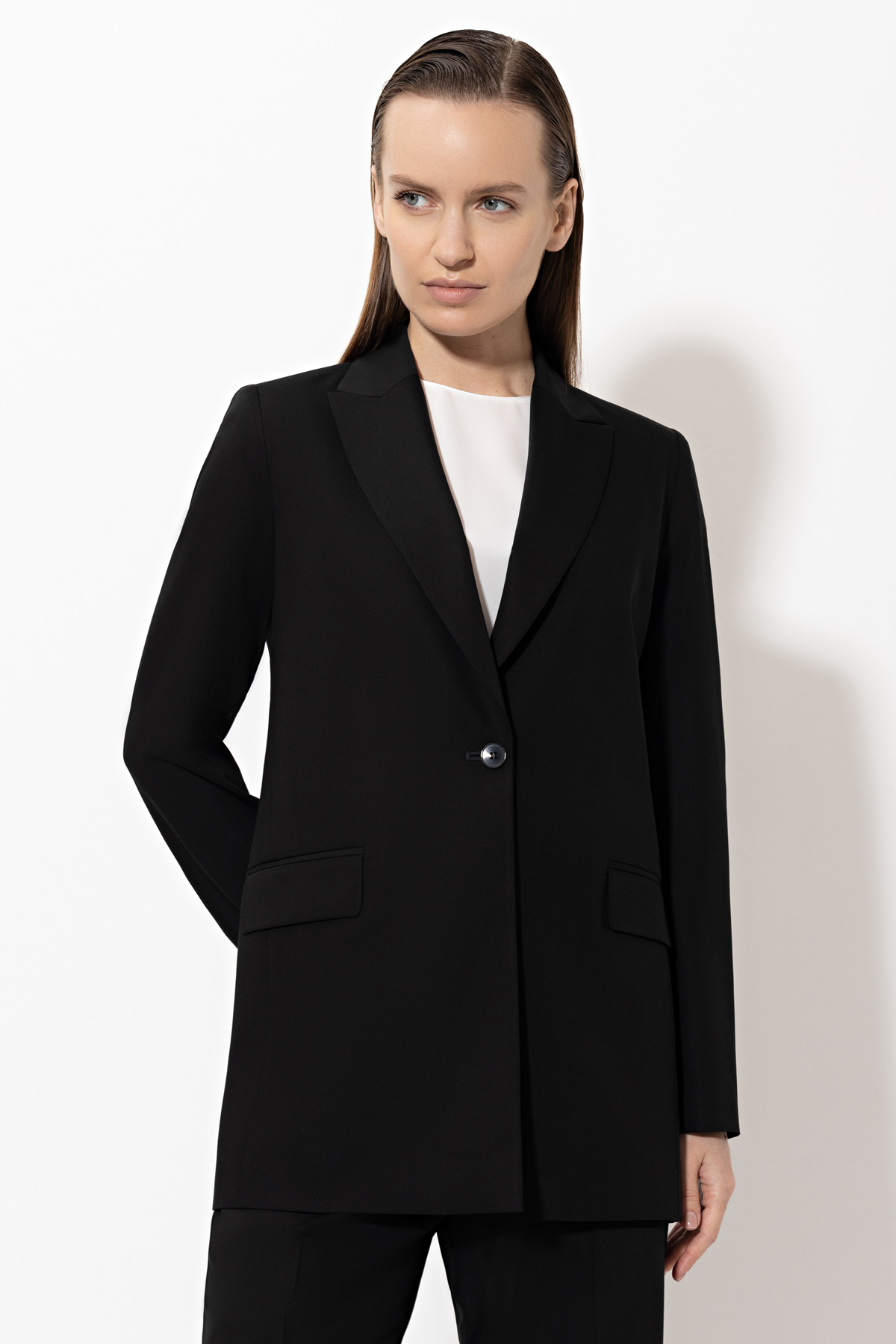 Жакет VASSA&Co, пол женский, цвет черный