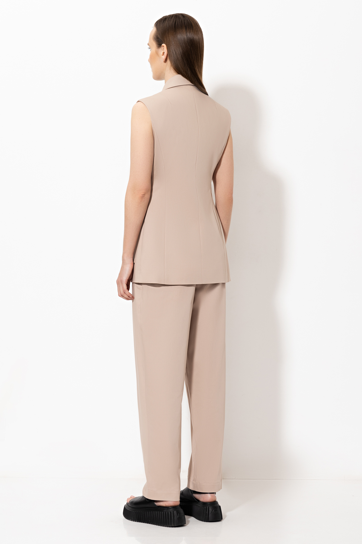 Жилет VASSA&Co, пол женский, цвет бежевый