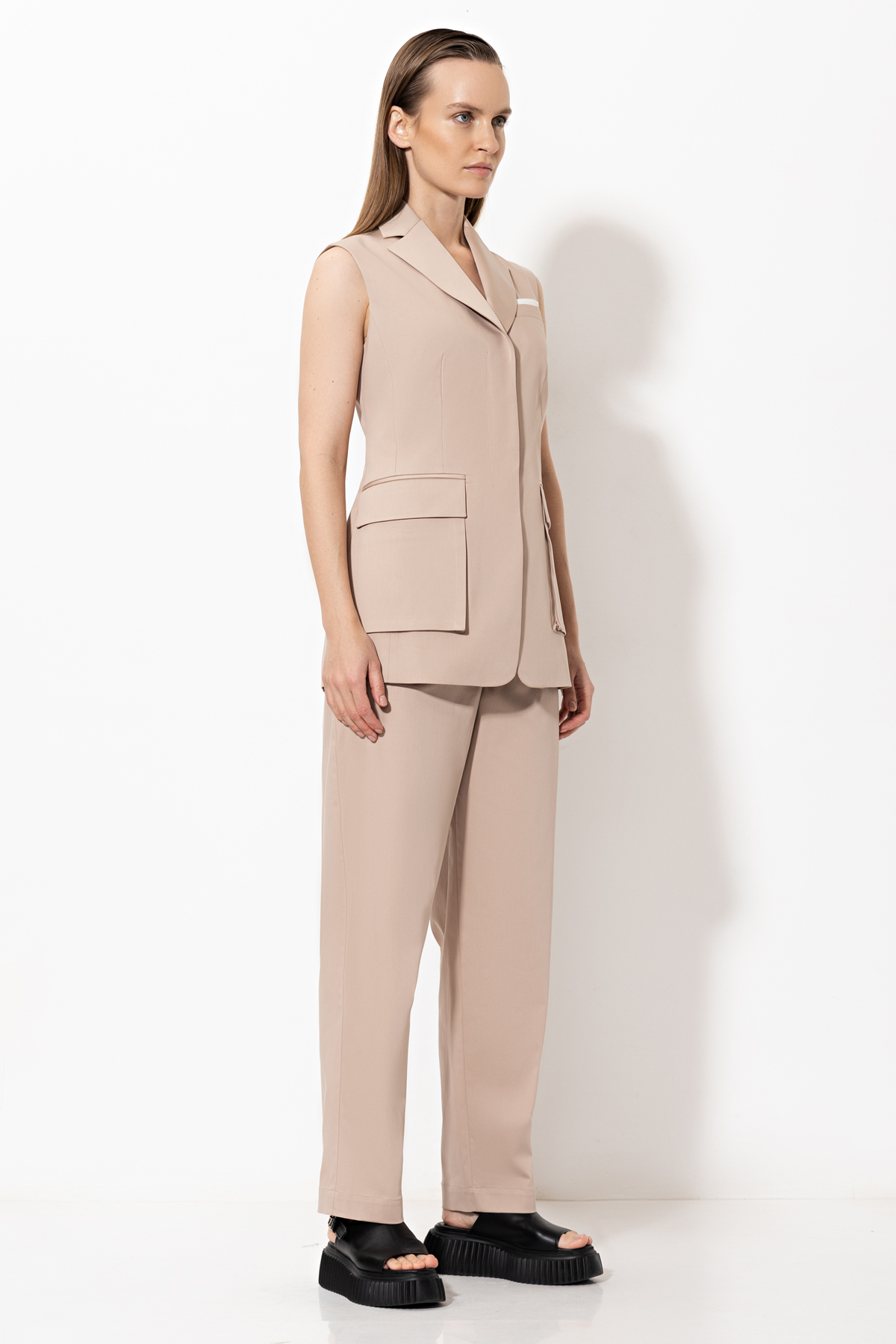 Жилет VASSA&Co, пол женский, цвет бежевый