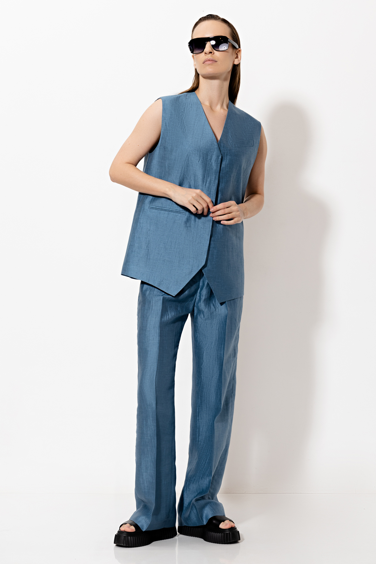 Жилет VASSA&Co, пол женский, цвет голубой