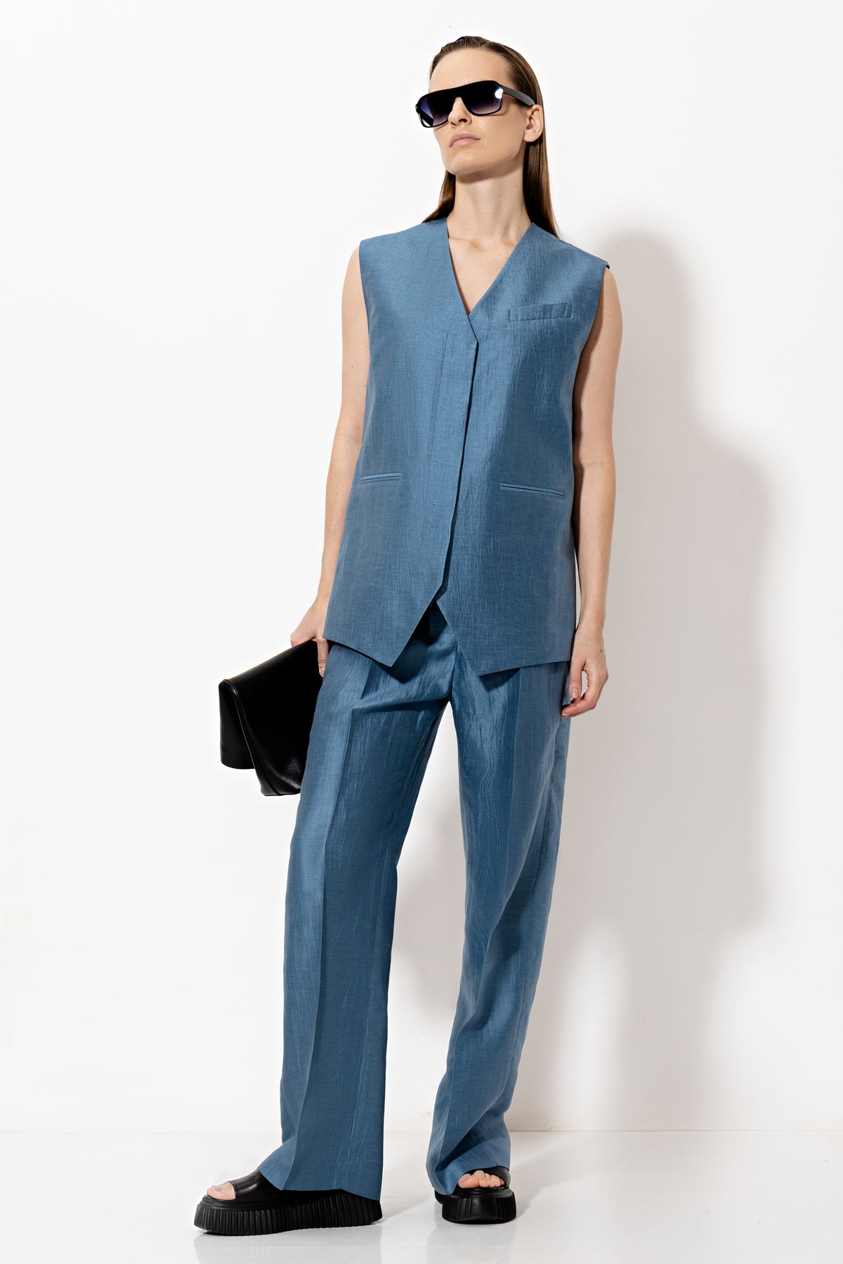 Жилет VASSA&Co, пол женский, цвет голубой