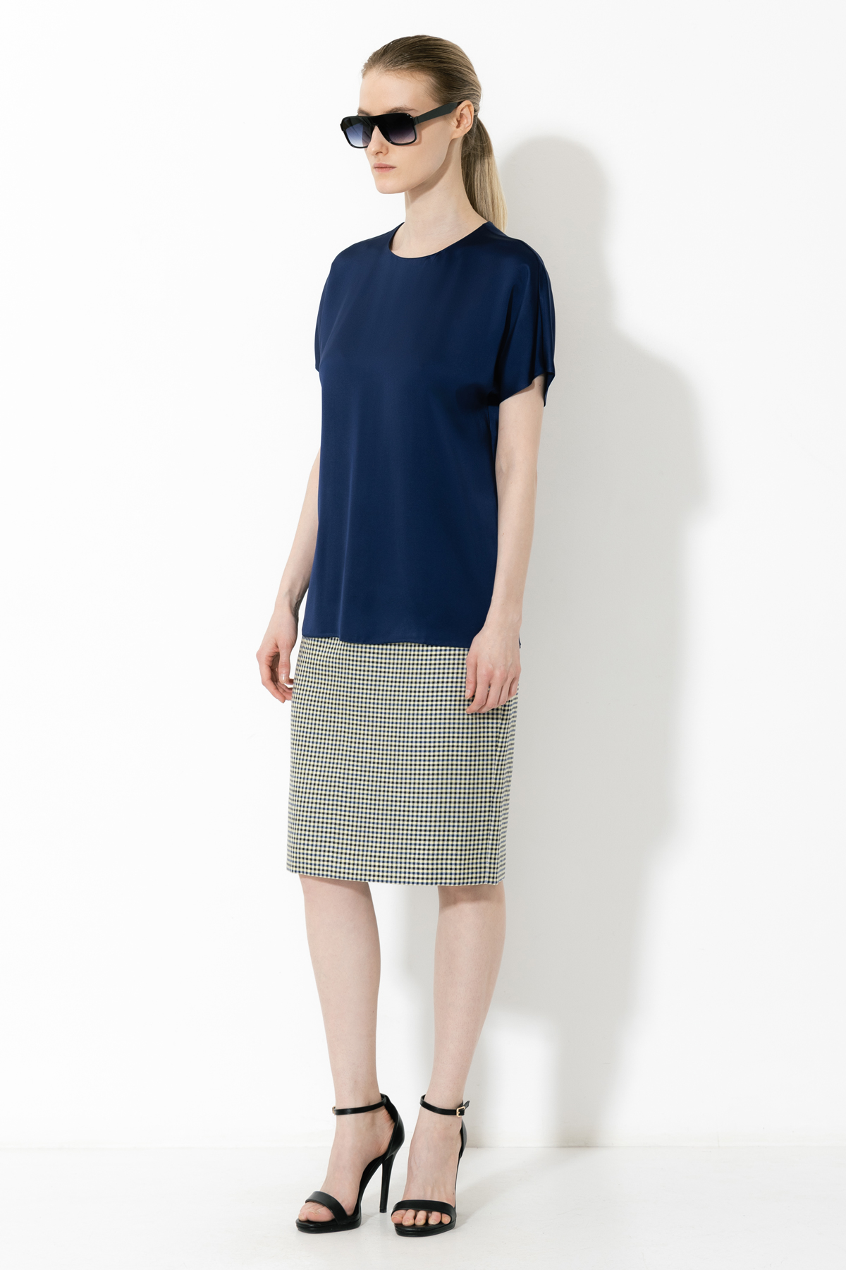 Блузка VASSA&Co, пол женский, цвет синий