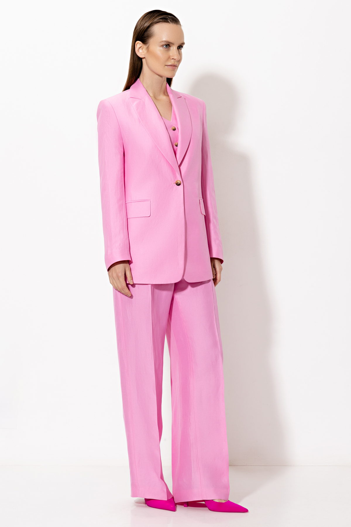 Trousers VASSA&Co, пол female, цвет Pink