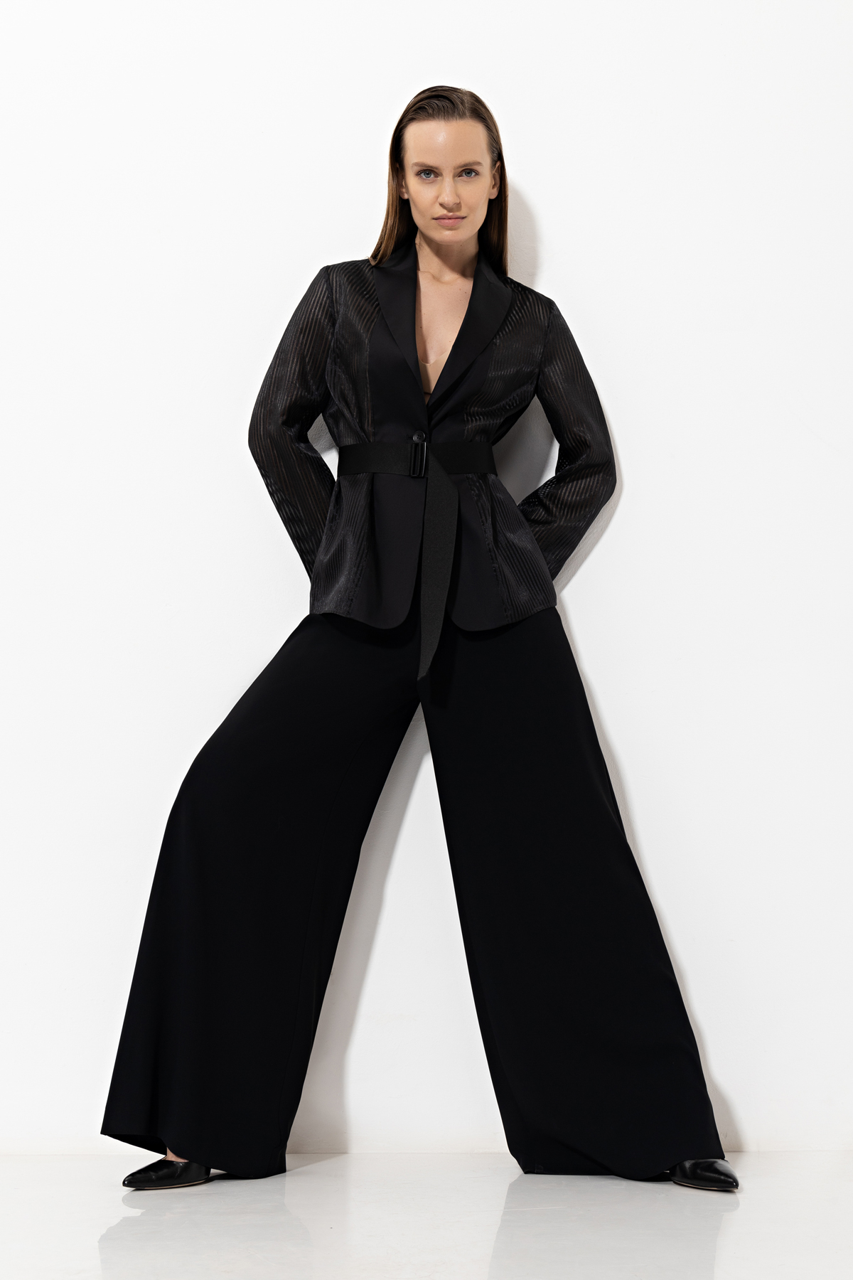 Жакет VASSA&Co, пол женский, цвет черный