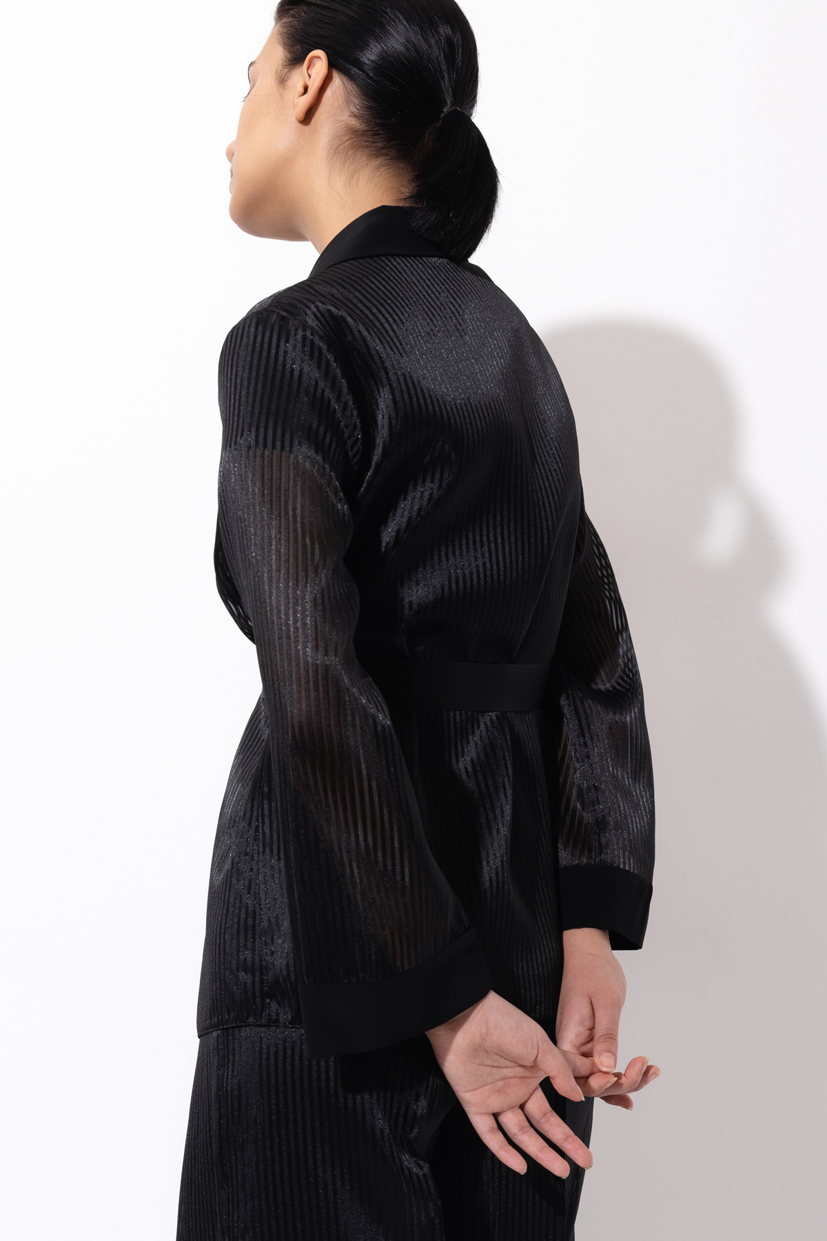 Жакет VASSA&Co, пол женский, цвет черный