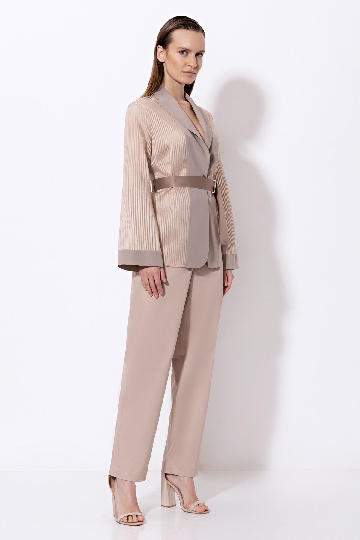 Жакет VASSA&Co, пол женский, цвет бежевый