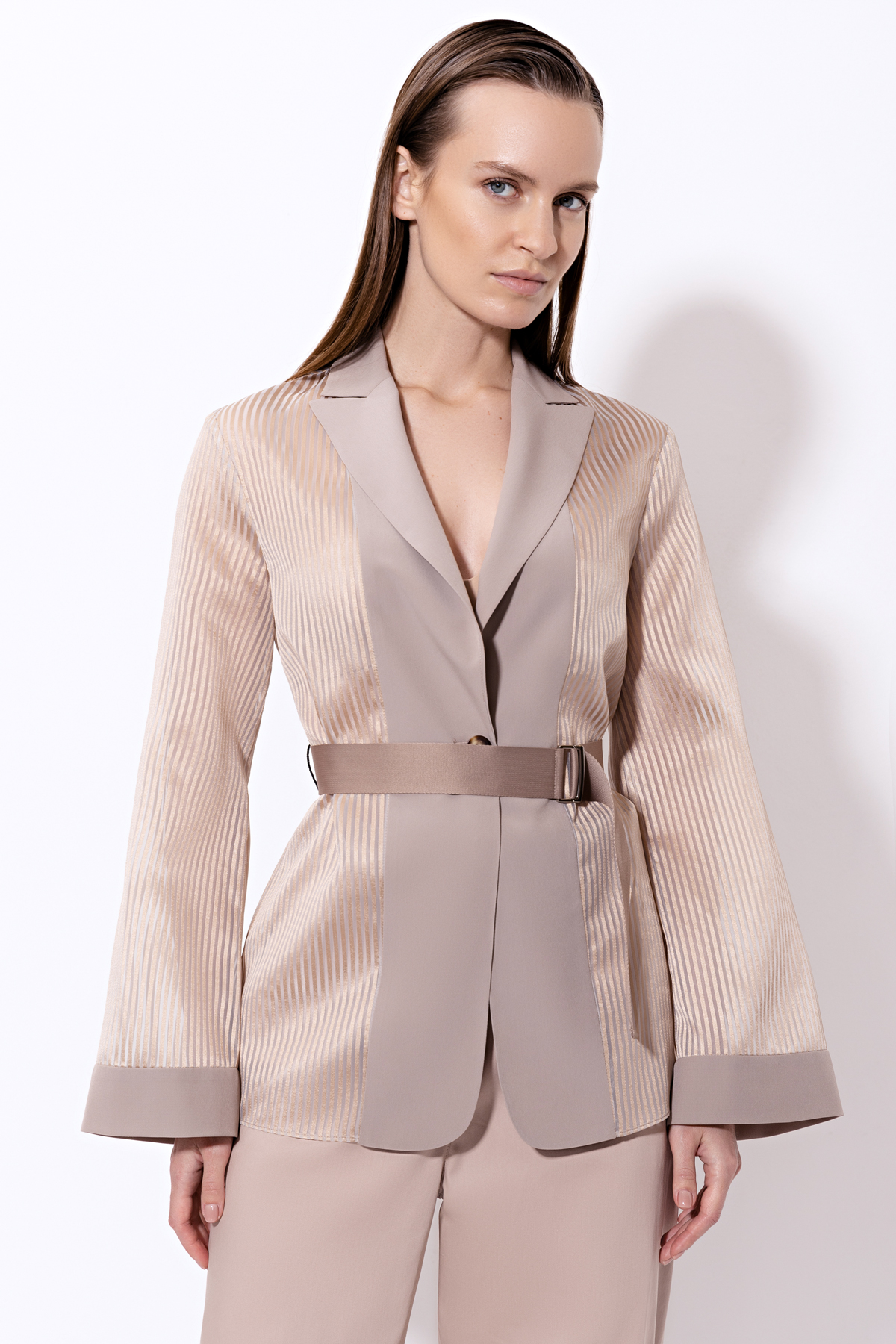 Жакет VASSA&Co, пол женский, цвет бежевый