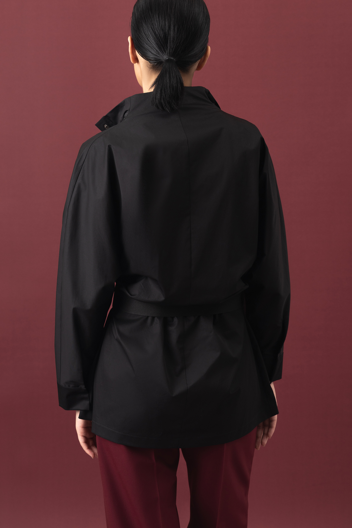 Легкая куртка из хлопка , пол женский, цвет черный, фото №2