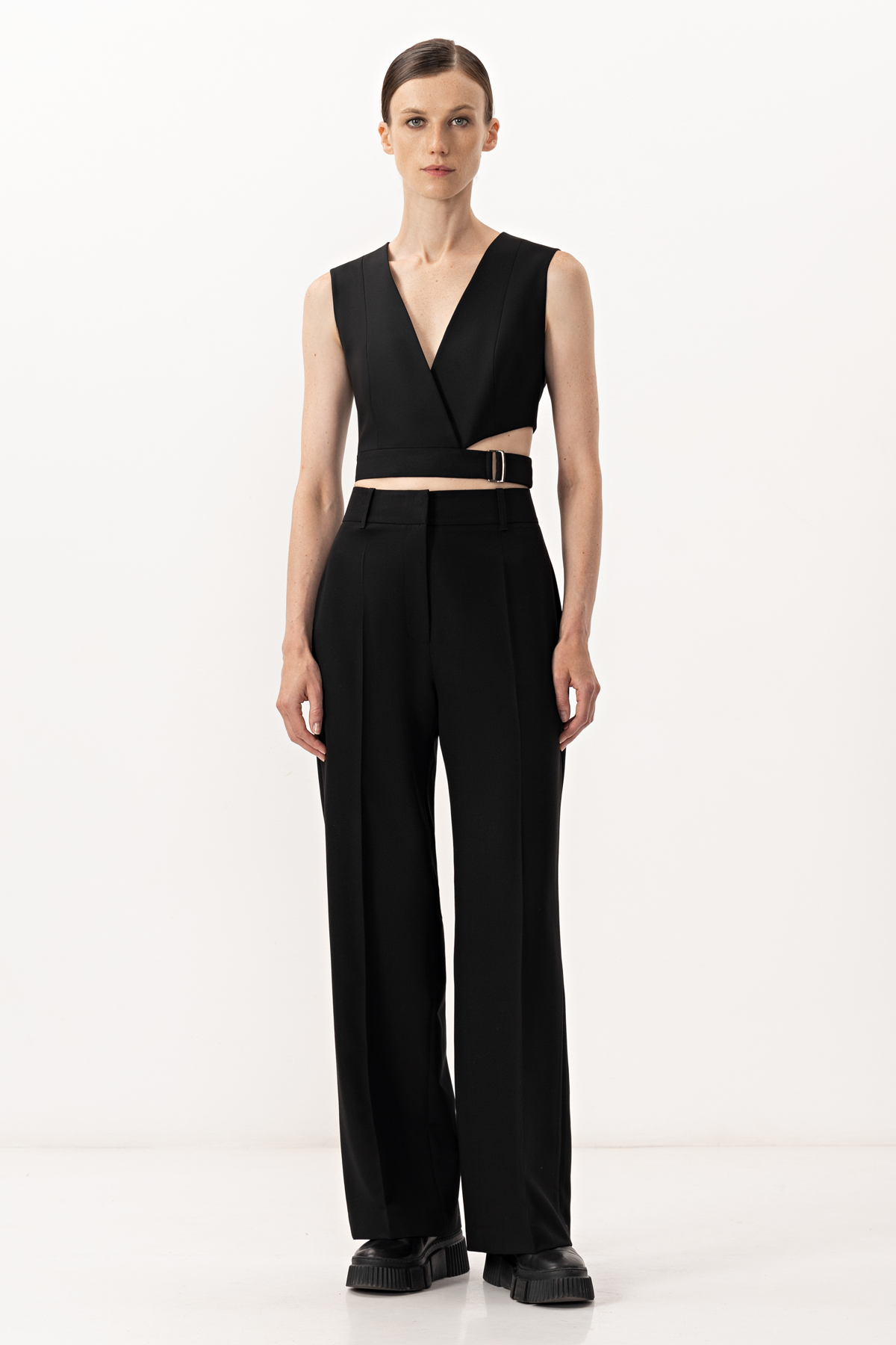 Жилет с асимметричным разрезом VASSA&Co, пол женский, цвет черный